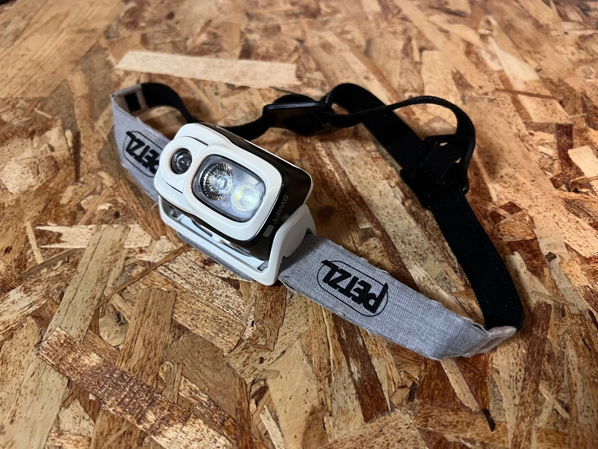 PETZL スイフトRL 予備バッテリー付き みずみずしく