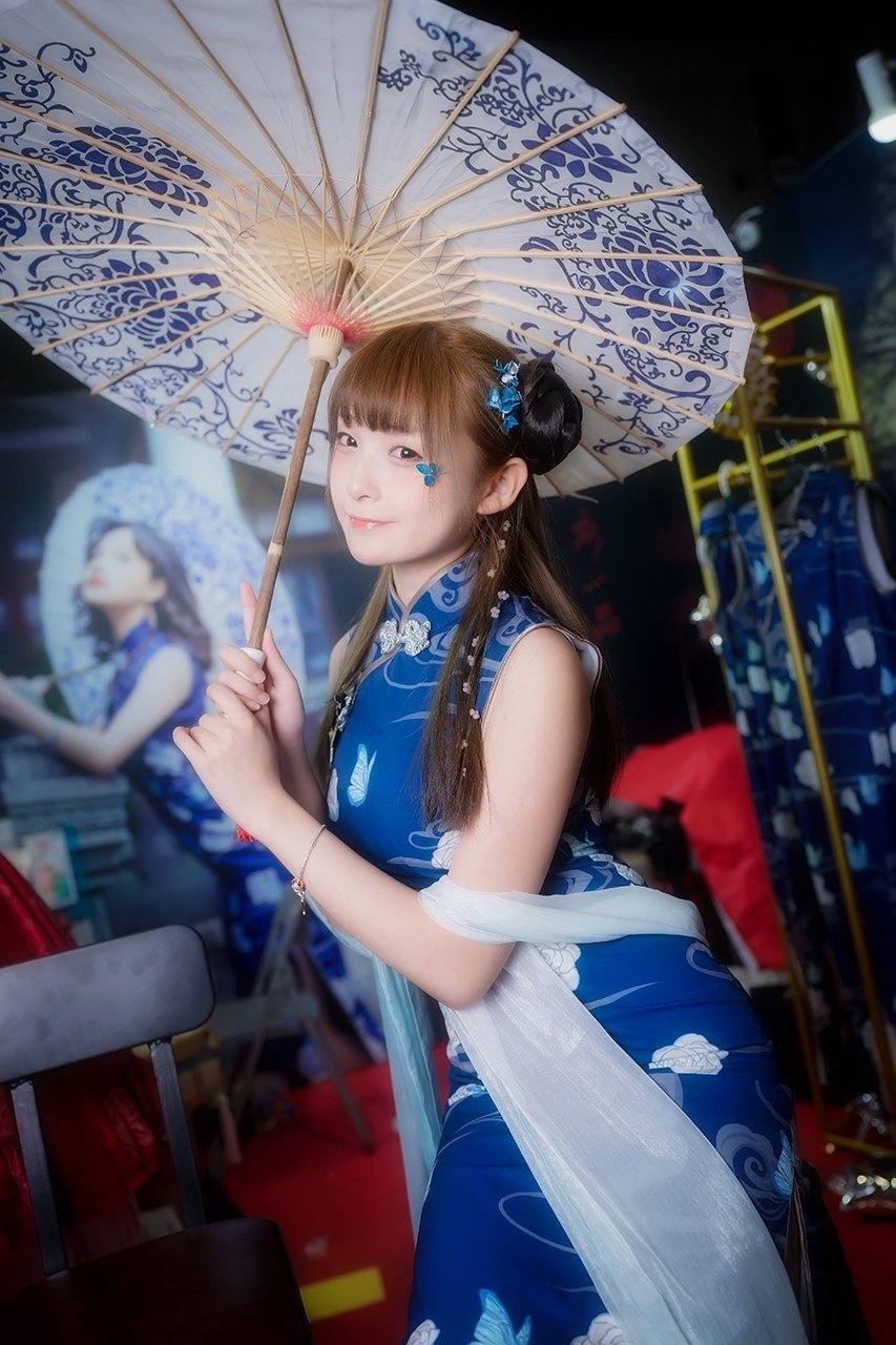 　東南アジア　ロリ 中国ロリータ服との出会い！“四顧”の礼を尽くしたモデル・罪音子｜乃木章