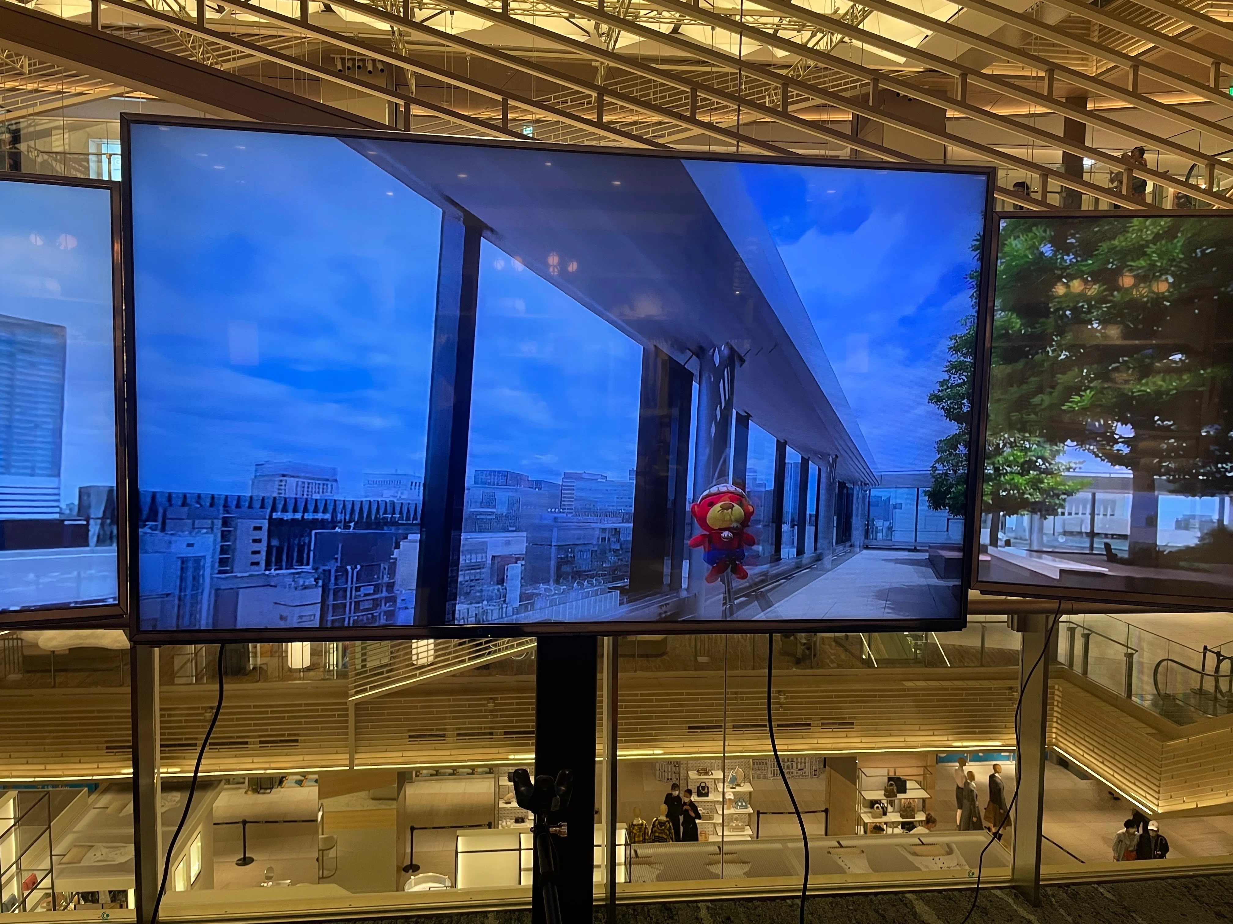 GINZA SIXでHomemadeCAVEの展示やってます。 ｜hachiya