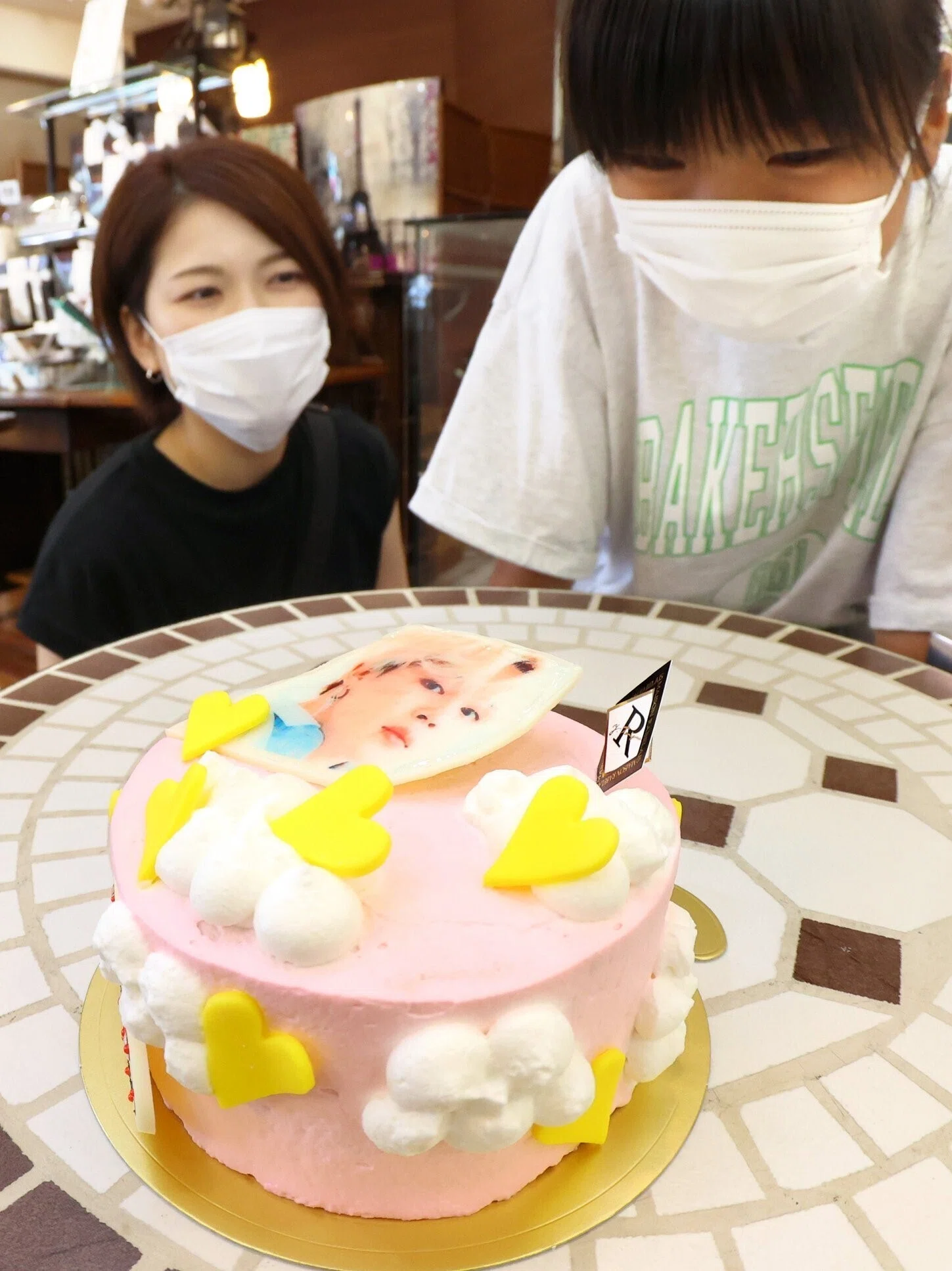 BTSやSHINee…アイドルの誕生日・デビュー日を盛大に祝う