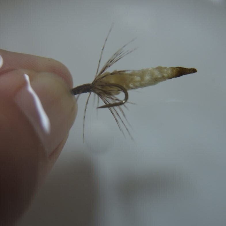 100均素材で毛鉤タイイング！ モップ素材のマイクロファイバーを使って