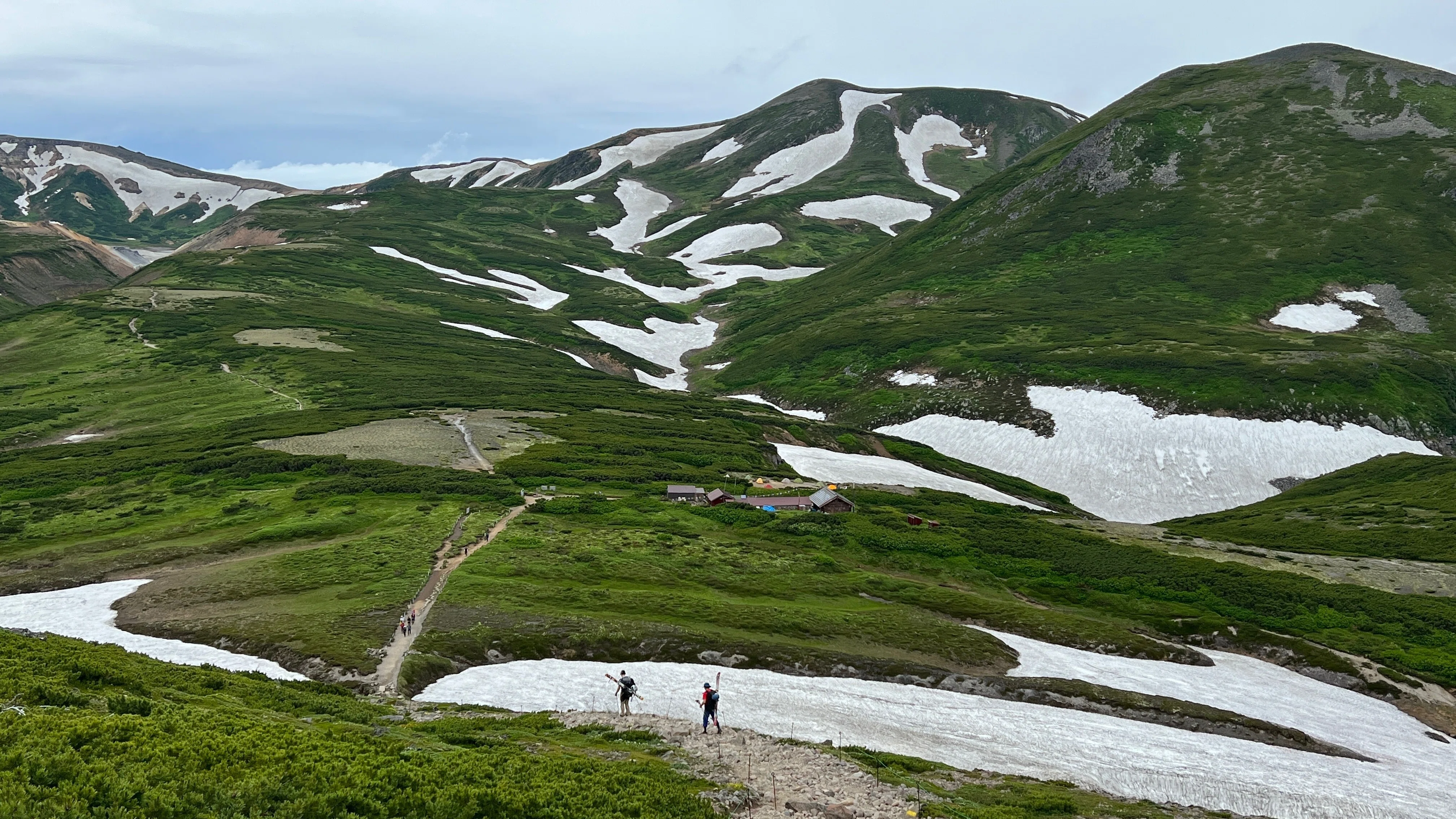 大雪山系の黒岳に登って、層雲峡の温泉ホテルに泊まってきた。｜さとう