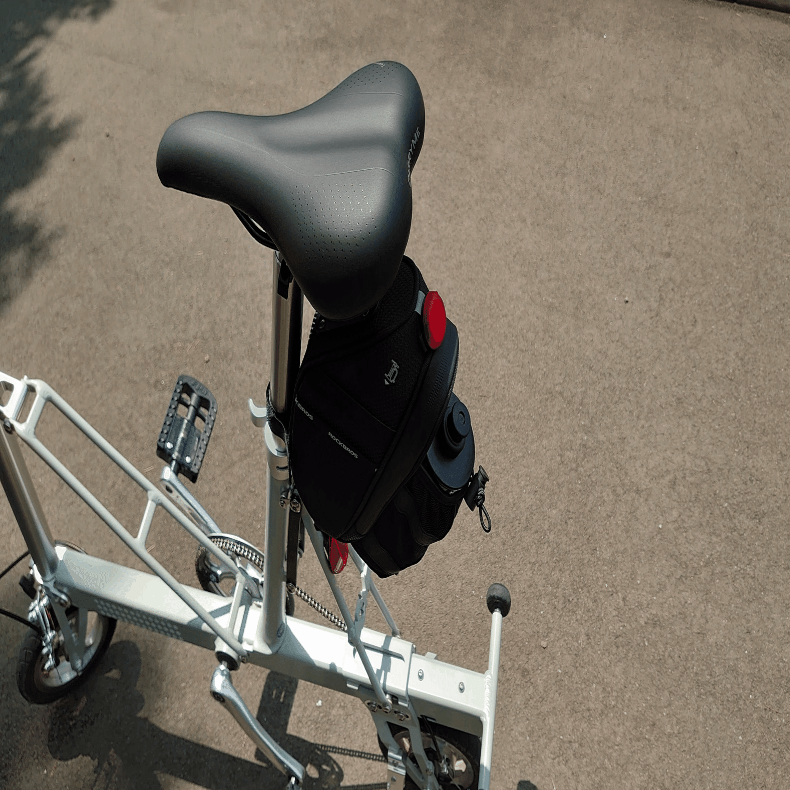 極小折りたたみ自転車 carryme 可愛くて実用的！