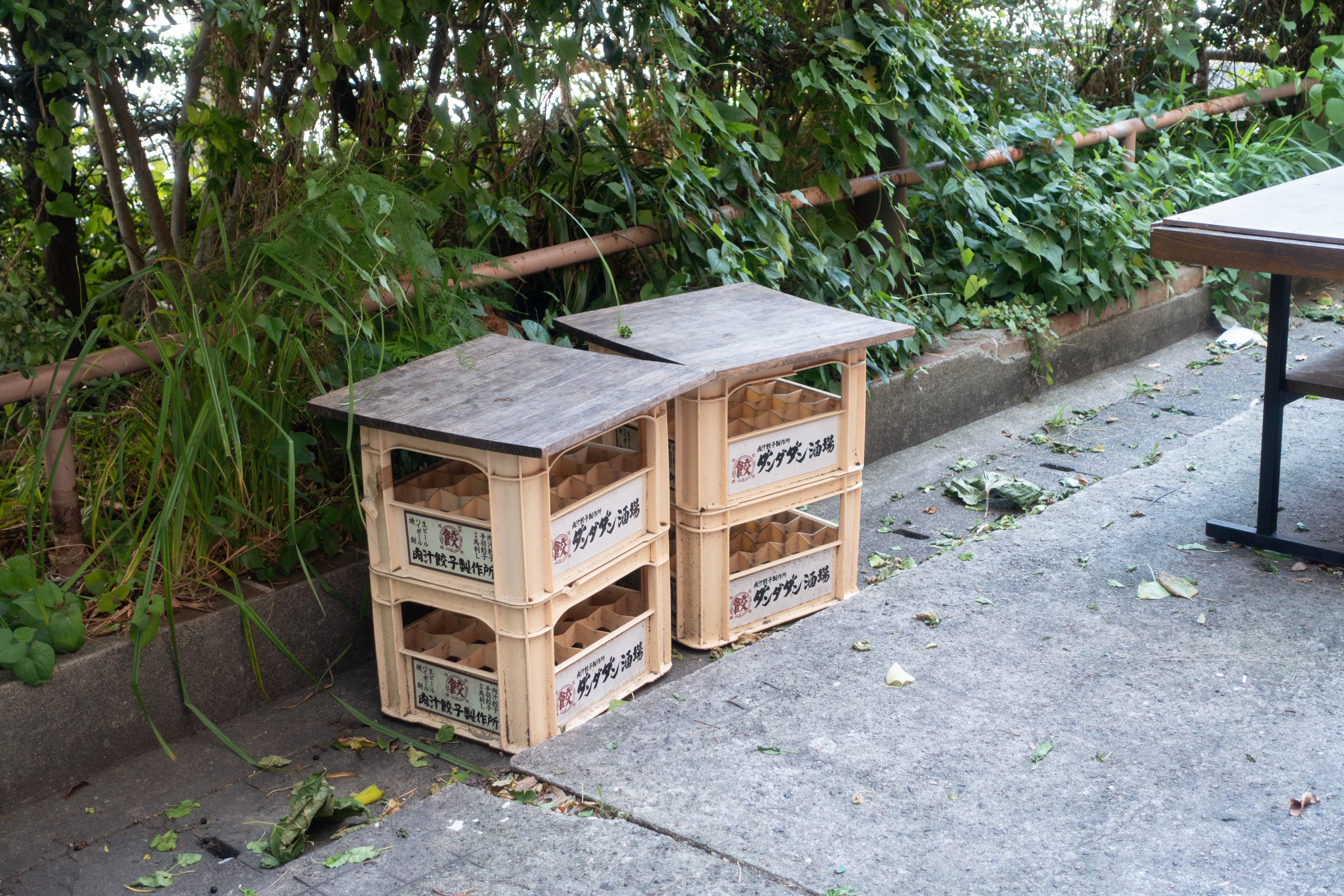 野良デザイン#16-20｜ビールケースの椅子 他｜野良デザインの蒐集