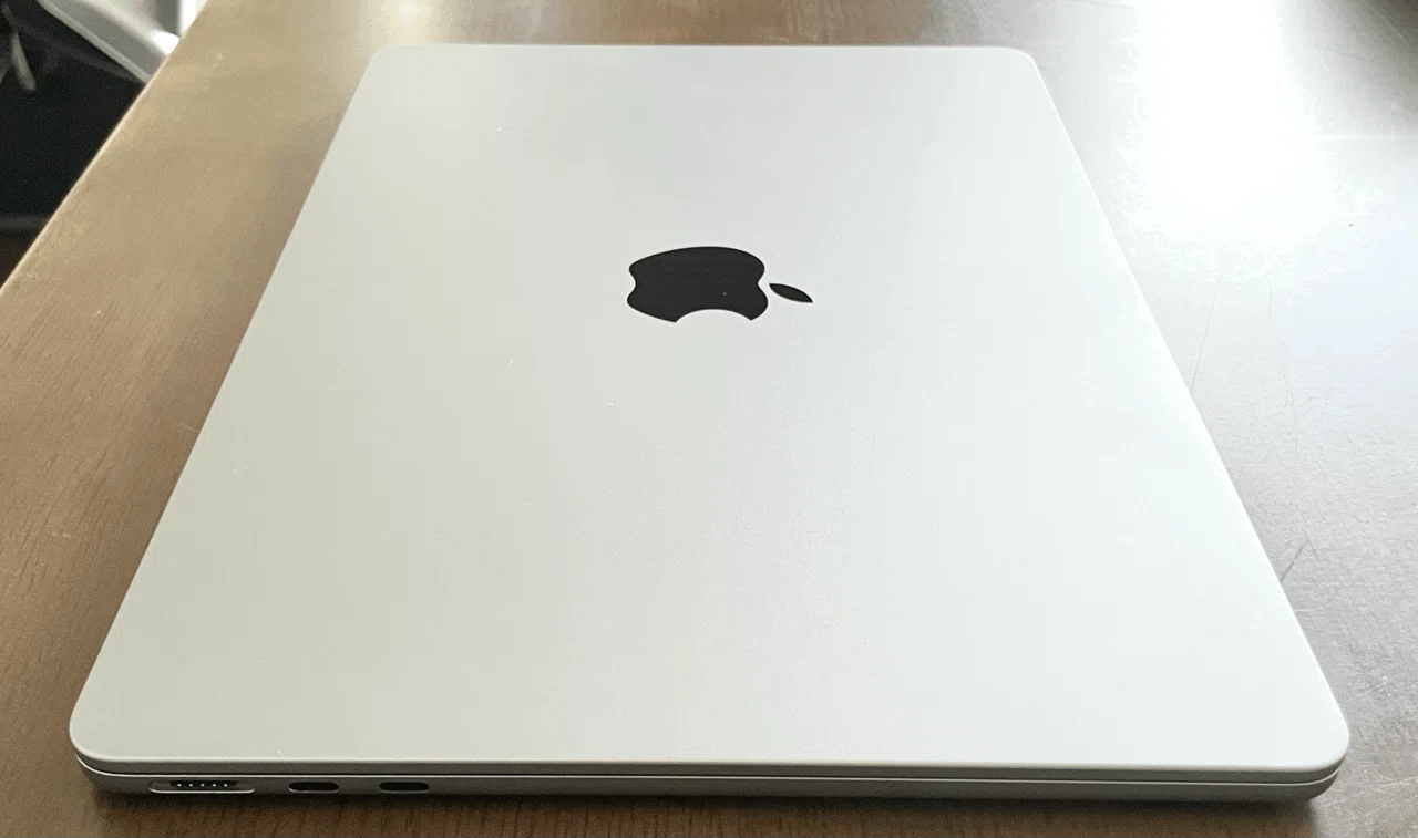 MacBook 本体　新品同様　MacBook Air 2022 M2 M2 MacBook Air 2022】 実機レビュー& 2020モデル比較 FIREへの旅路