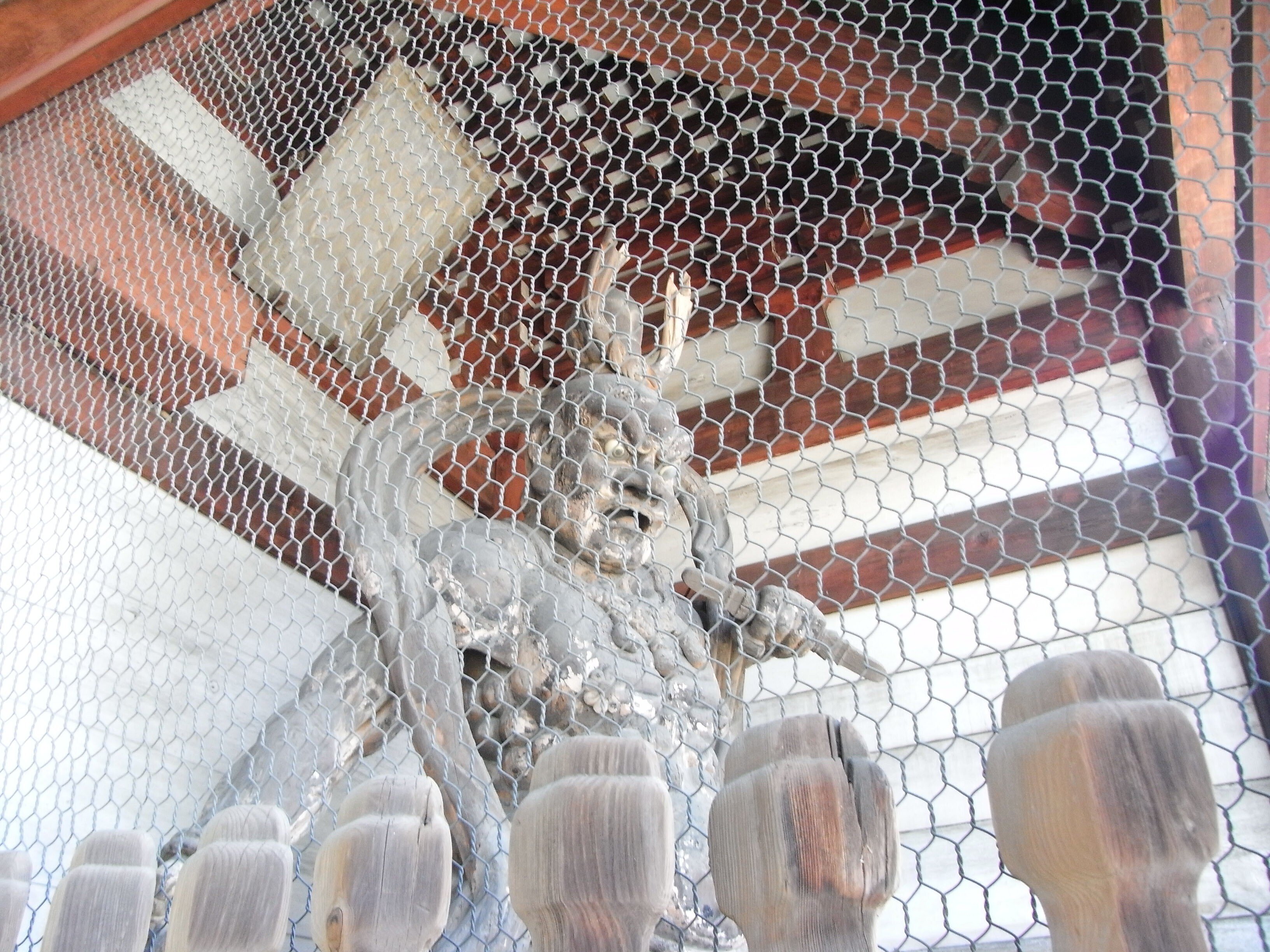 今上天皇の衣装を着る聖徳太子「広隆寺・大酒神社」秦河勝「蛇塚古墳