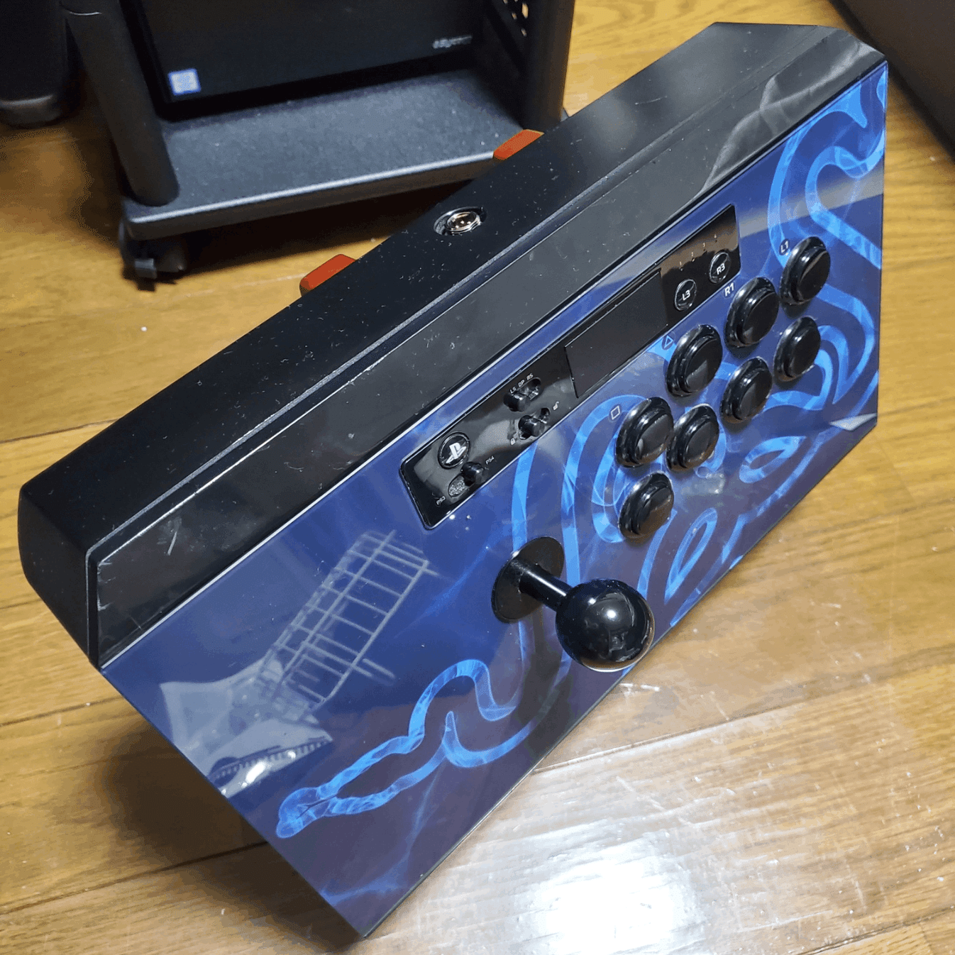 Razer Panthera（旧型）に自立を促す会｜ぱよ