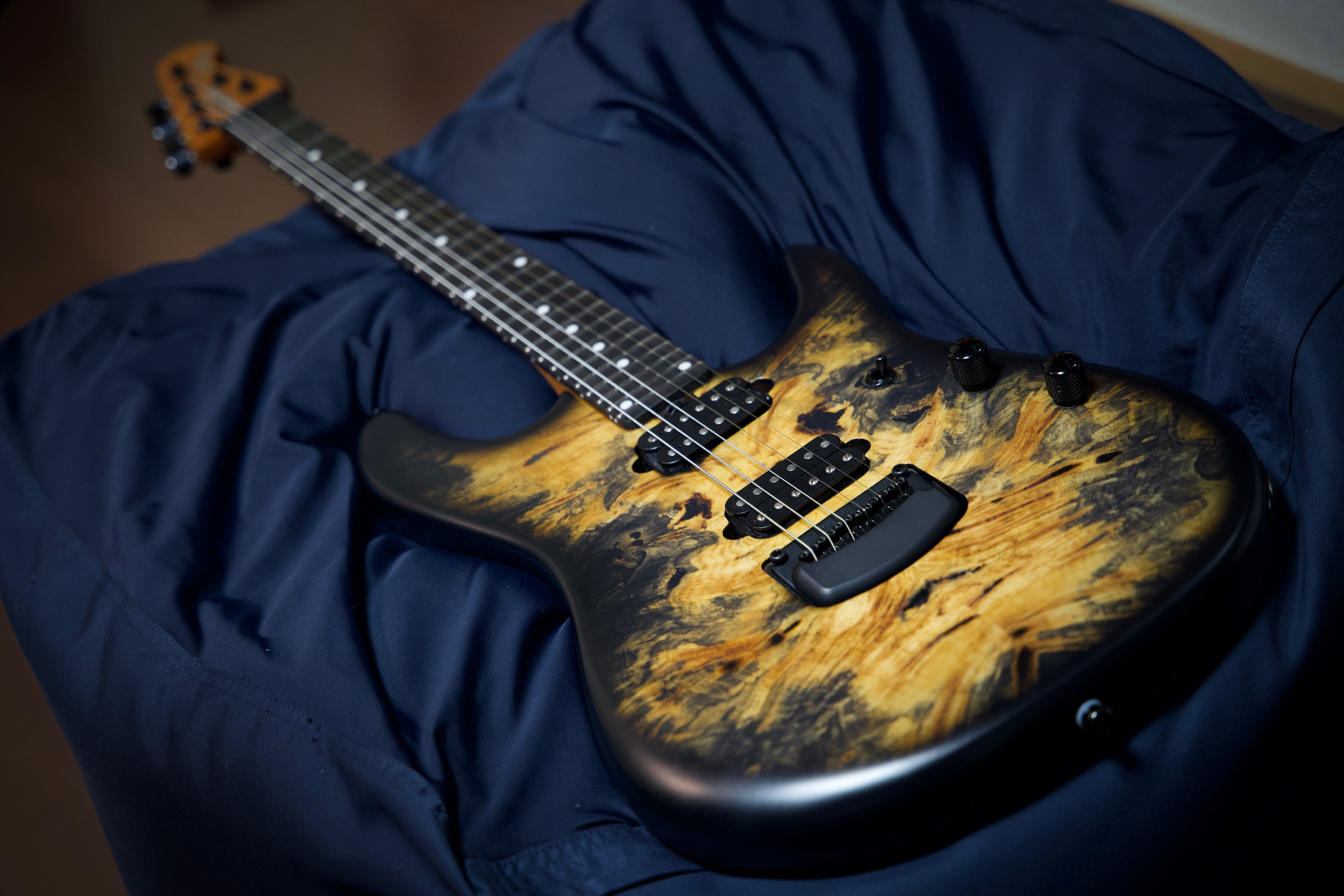 機材レビュー：EBMM Jason Richardson Cutlass 6｜湊 Minato