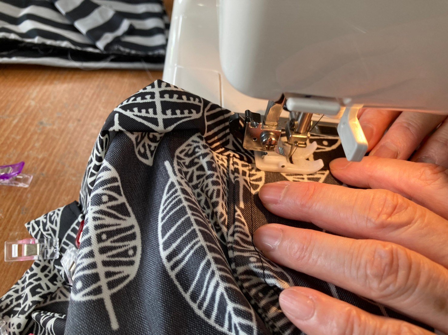 ハンドメイド情報 ナイロン生地を縫う際のポイント ソーイングスクエア Note ハンドメイド情報 ナイロン生地を縫う際のポイント ソーイングスクエア Note