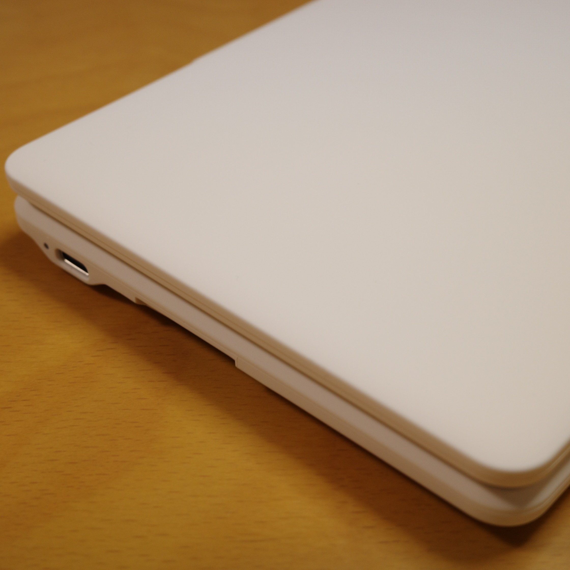 白ポメラ到着｜utsuno