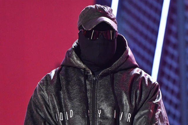 一番オシャレなのは誰だ Us Hiphop ラッパーのファッション なりなり翻訳チャンネル Note