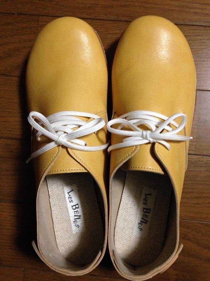黄色の靴