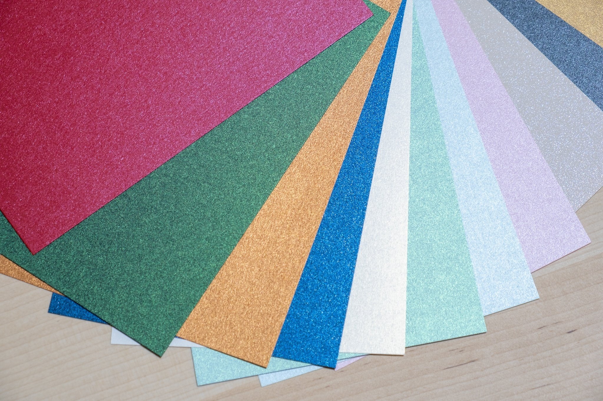 キラキラした紙ってテンション上がるよね｜ヤグチサトコ