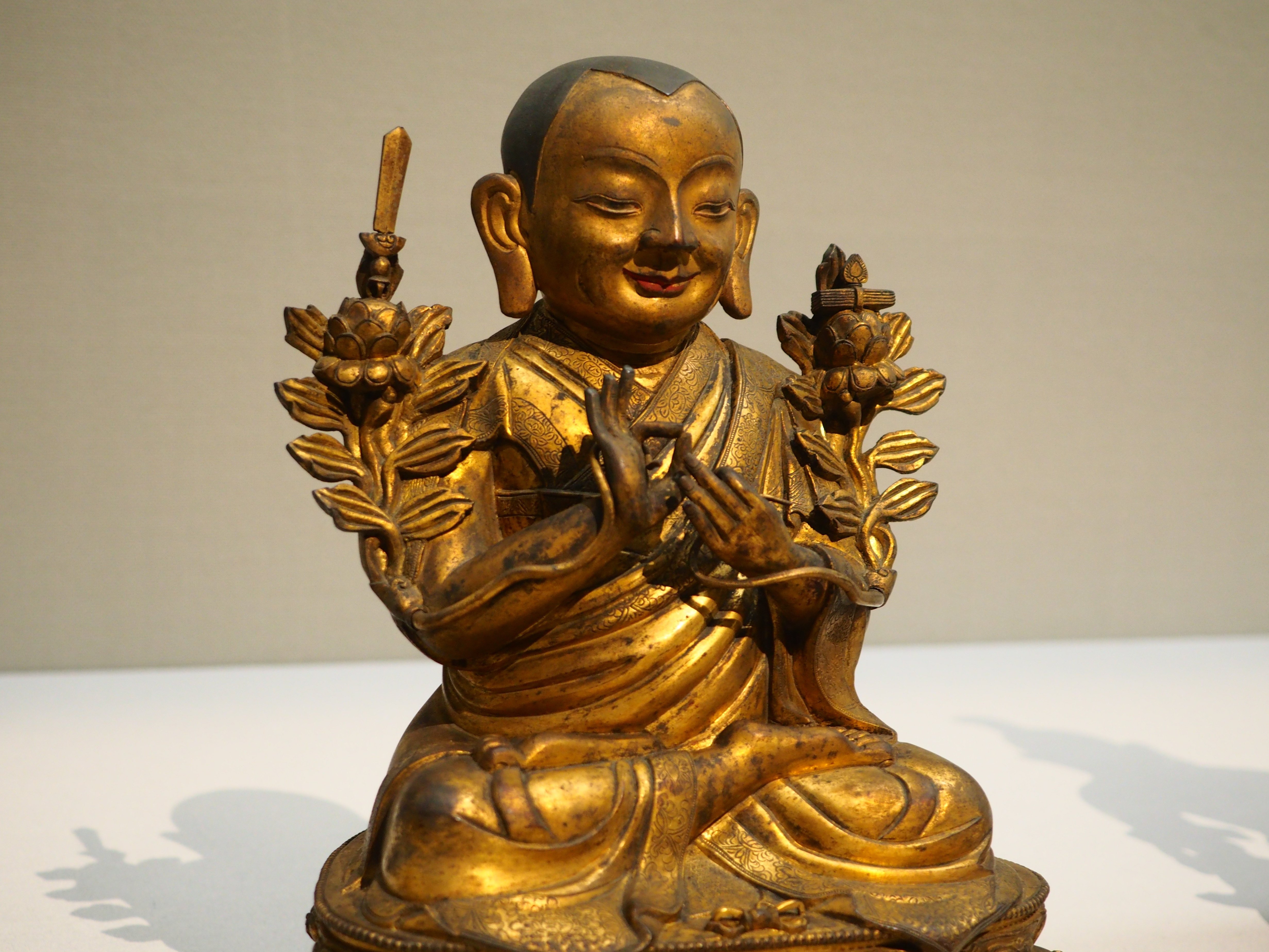 B 西蔵抱妃菩薩座像 清時代 中国 金工 仏像 仏陀 如来 チベット