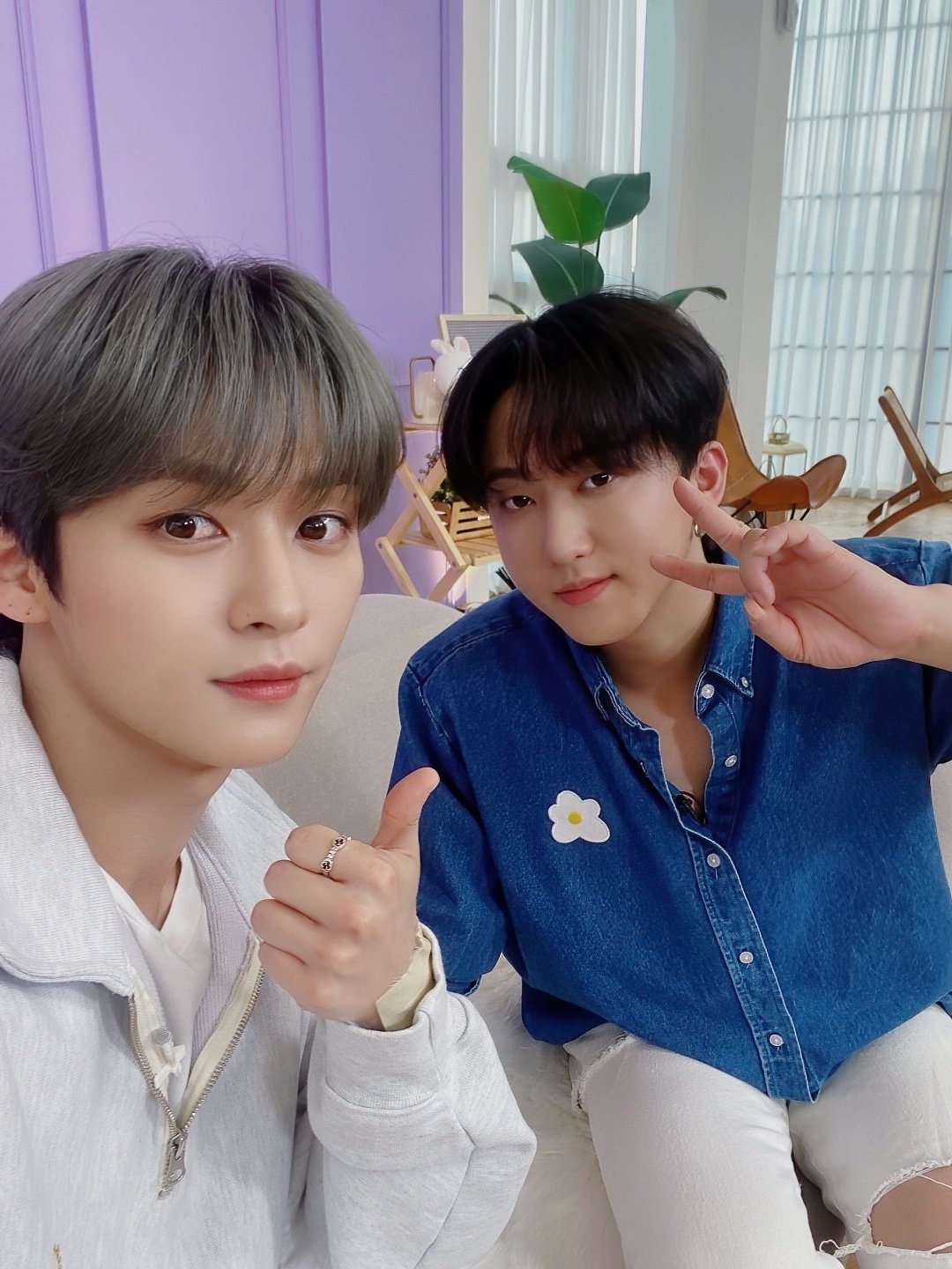 Stray kids スキズ ヒョンジン チャンビン ハイタッチ 【公式通販】