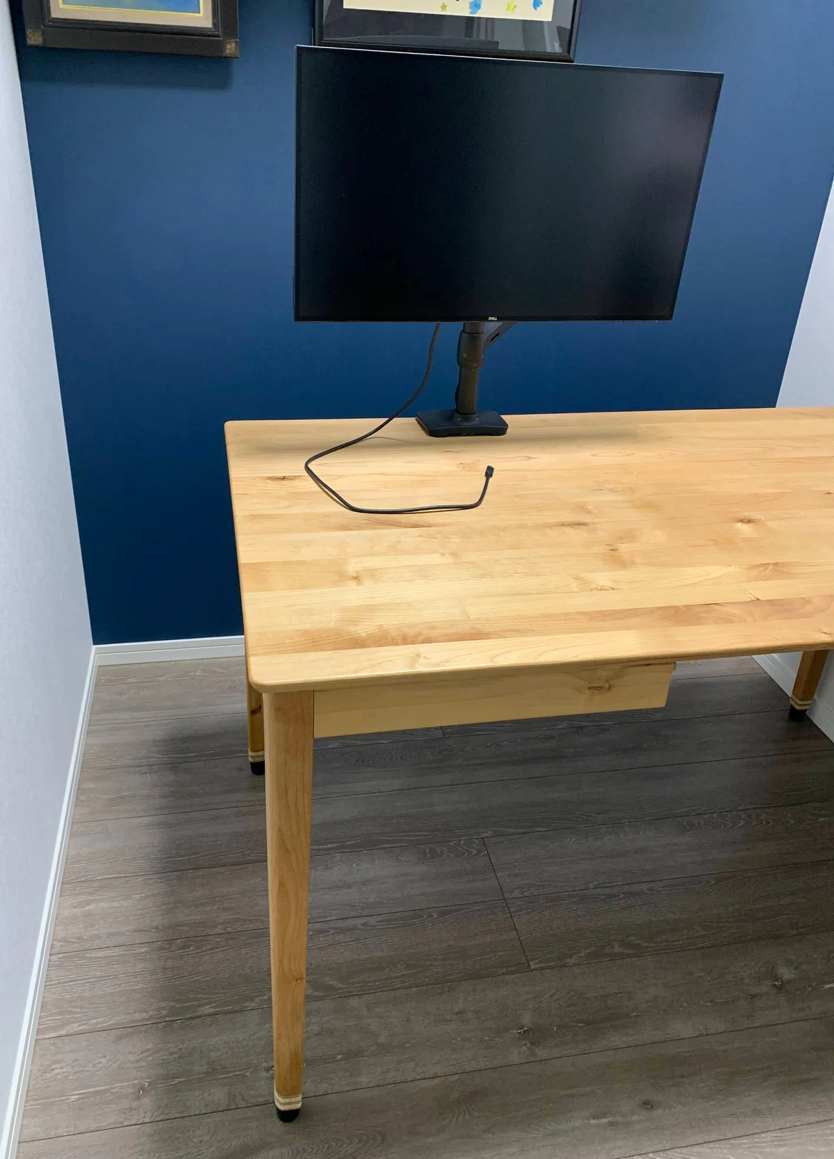 IKEAのIDÅSENの足と昇降操作の部分が好きになれなかったのでFLEXISPOT 