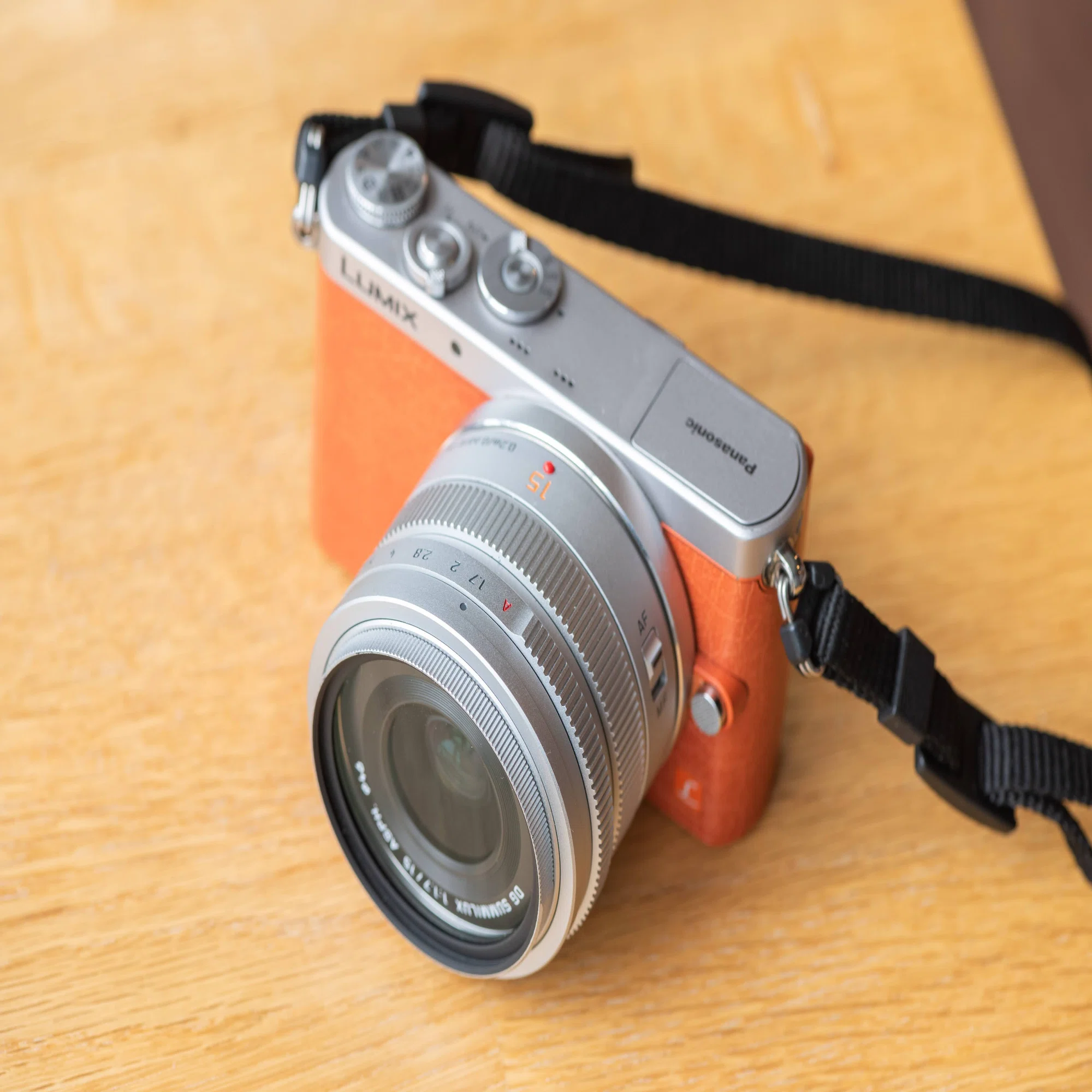 LUMIX GM1kと愛用レンズ(LEICA 15mmF1.7/ 12-32mm F3.5-5.6/ 42.5mm F1 