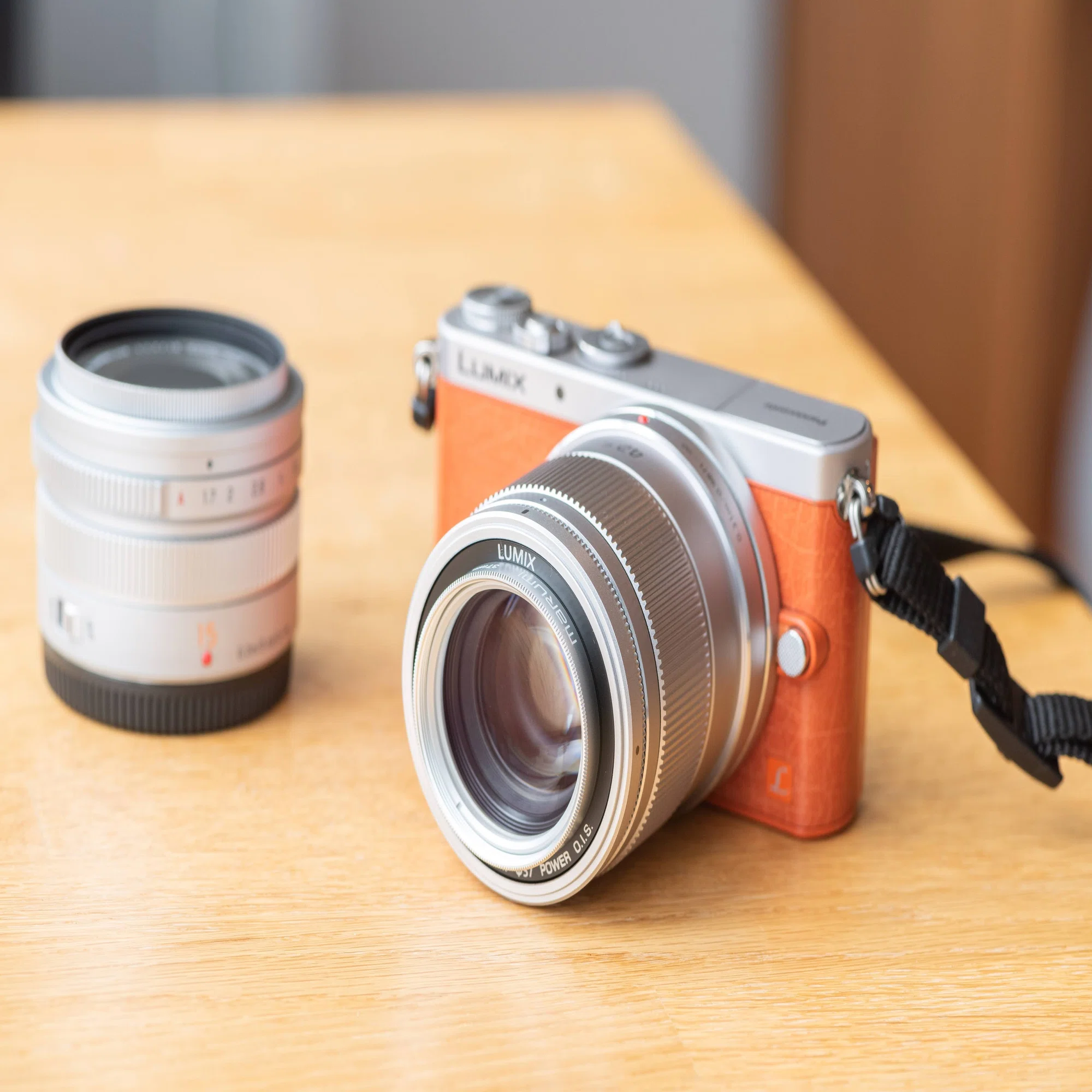 LUMIX GM1kと愛用レンズ(LEICA 15mmF1.7/ 12-32mm F3.5-5.6/ 42.5mm F1 