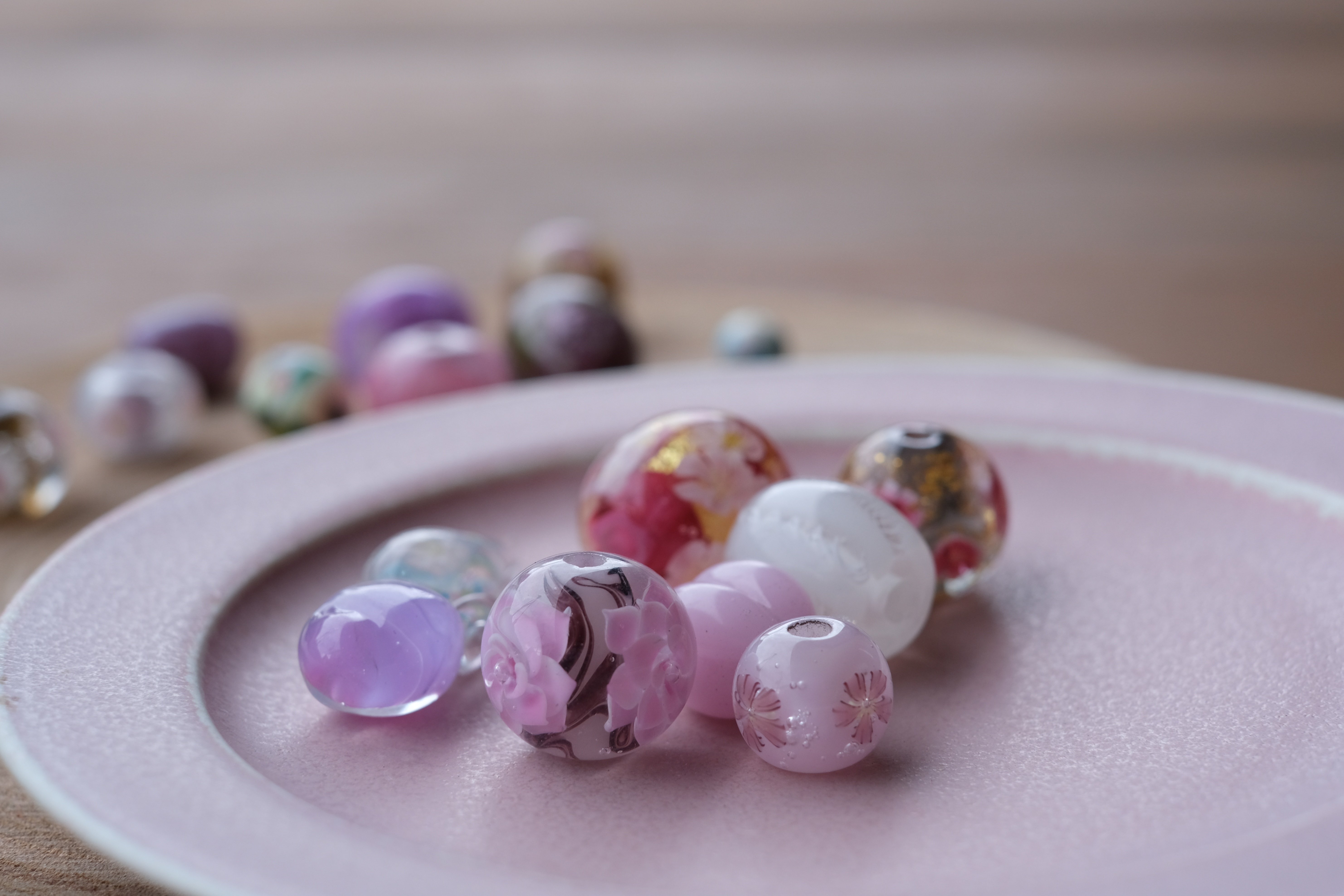 令和7年展示会用 トンボ玉ネックレスセット 多色デザイン