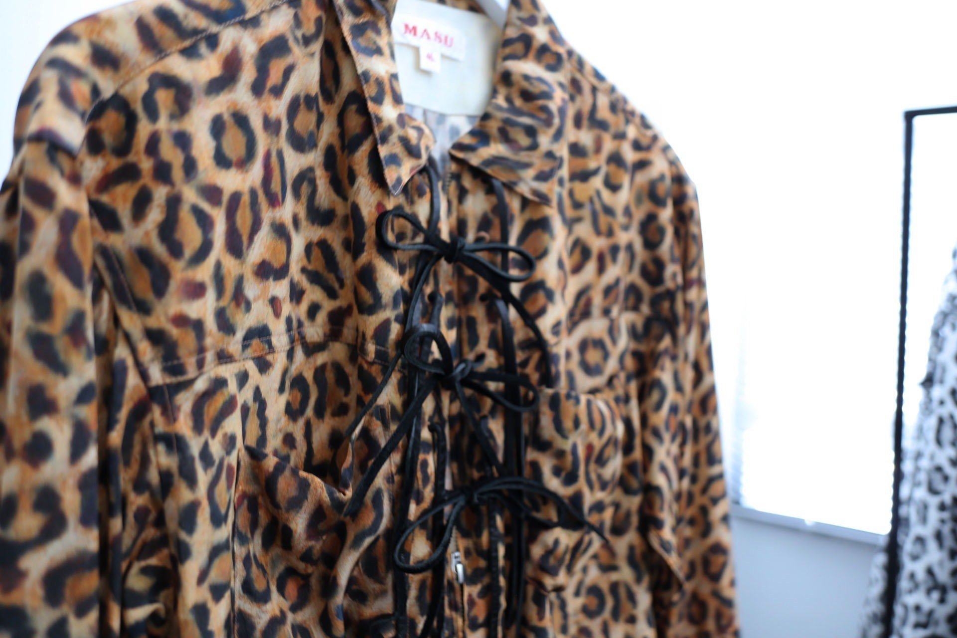 トップス MASU ZIP-UP LEOPARD SILK SHIRT MASU（エムエーエスユー）の「ZIP-UP LEOPARD SILK SHIRT（シャツ