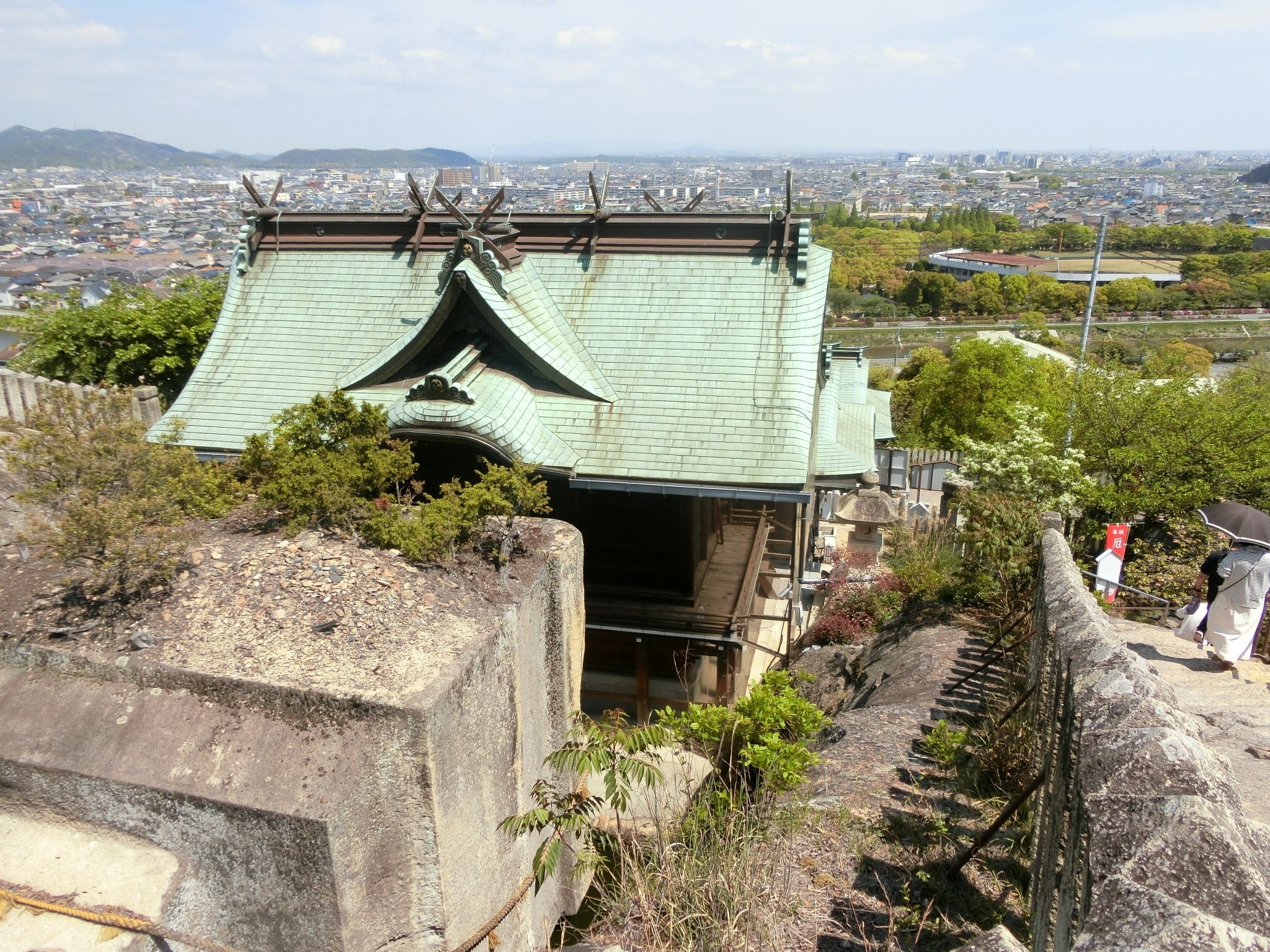 生石神社（石の宝殿） | 観光スポット | 【公式】兵庫県観光