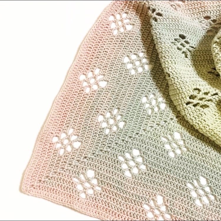 花柄透かし編みのブランケット 編み図【かぎ針編み】透かし編みの