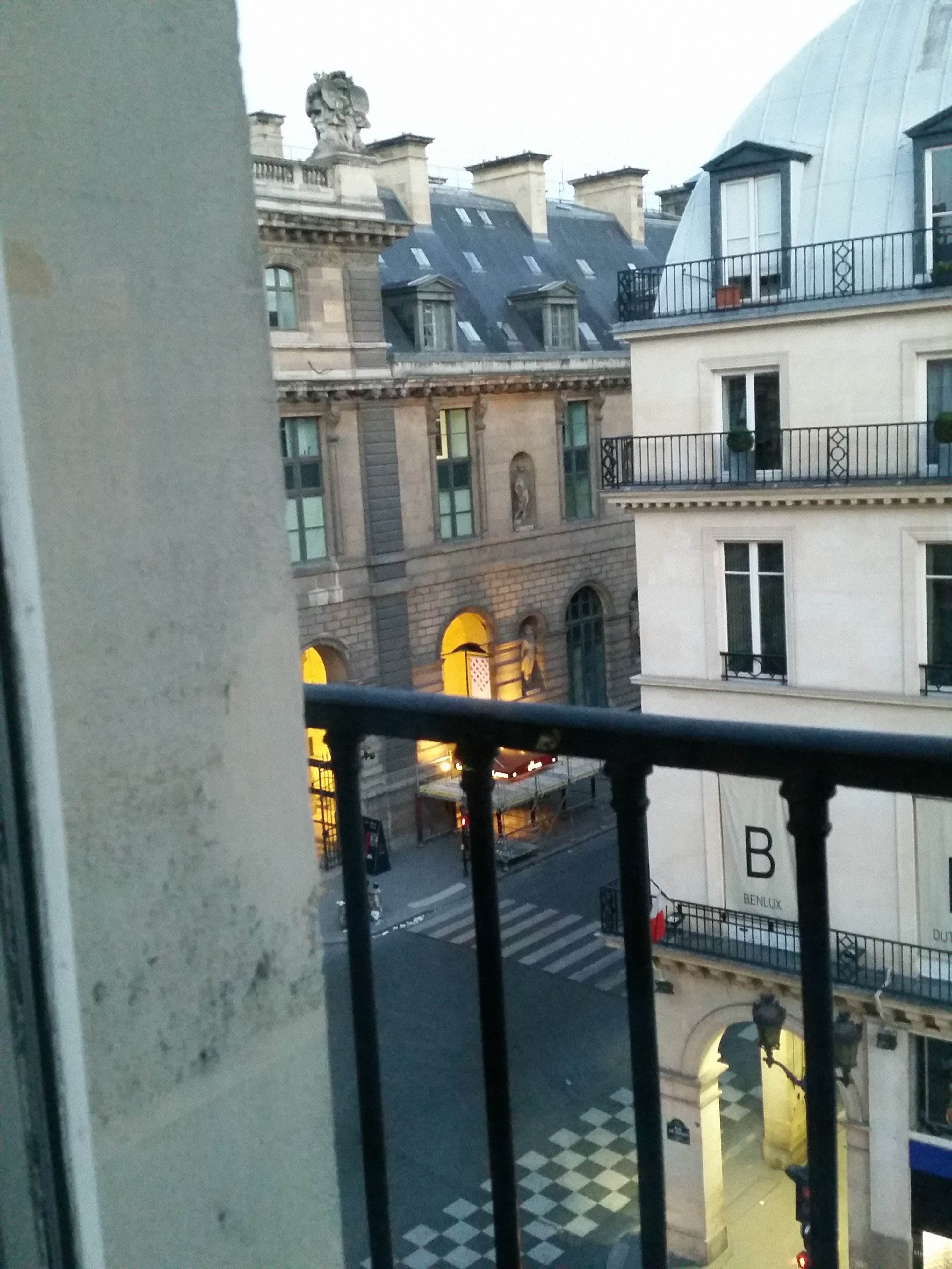 ◆【エスプリの効いた大人の１枚！COMMUNE DE PARIS(コミューンドゥパリ)/遊び心を感じるコットン天竺半袖Ｔシャツ】[cdp1860121] 憧れのパリのエスプリ\"L\u0027esprit tant attendu de Paris\"  。。    +