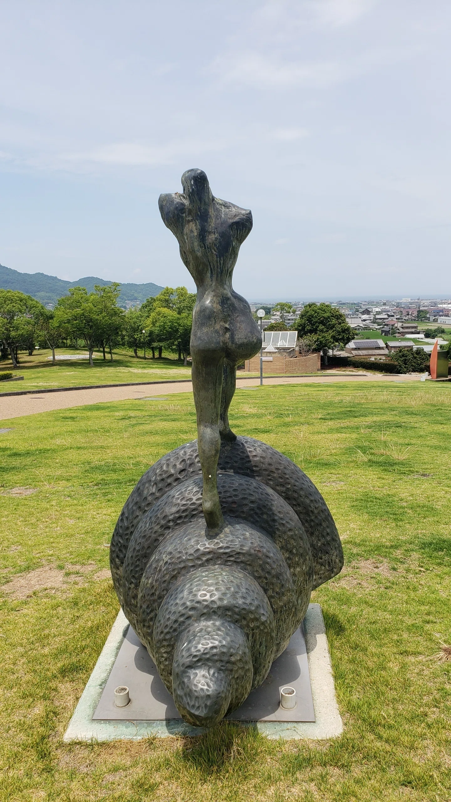 目の見えない白鳥さんとアートを見に行くvol.5 ダリ彫刻の森 東かがわ