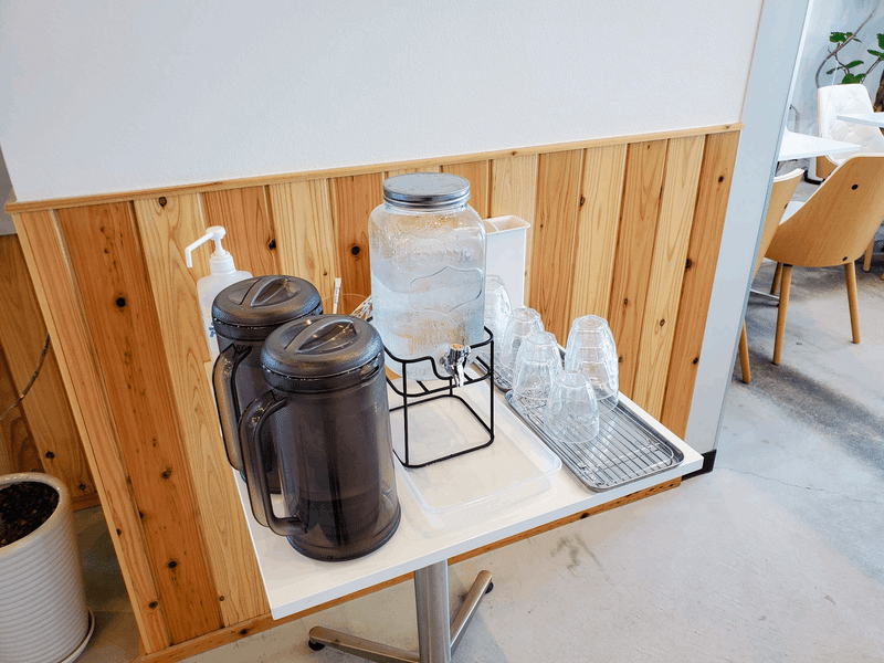 ITAEWON イテウォン　外観　おしゃれ　北長瀬　看板　内装　メニュー