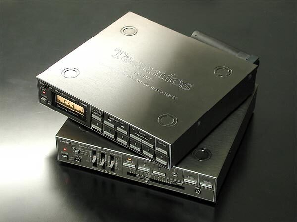 1983年にヴィンテージモデル SA-007 として誕生したザ