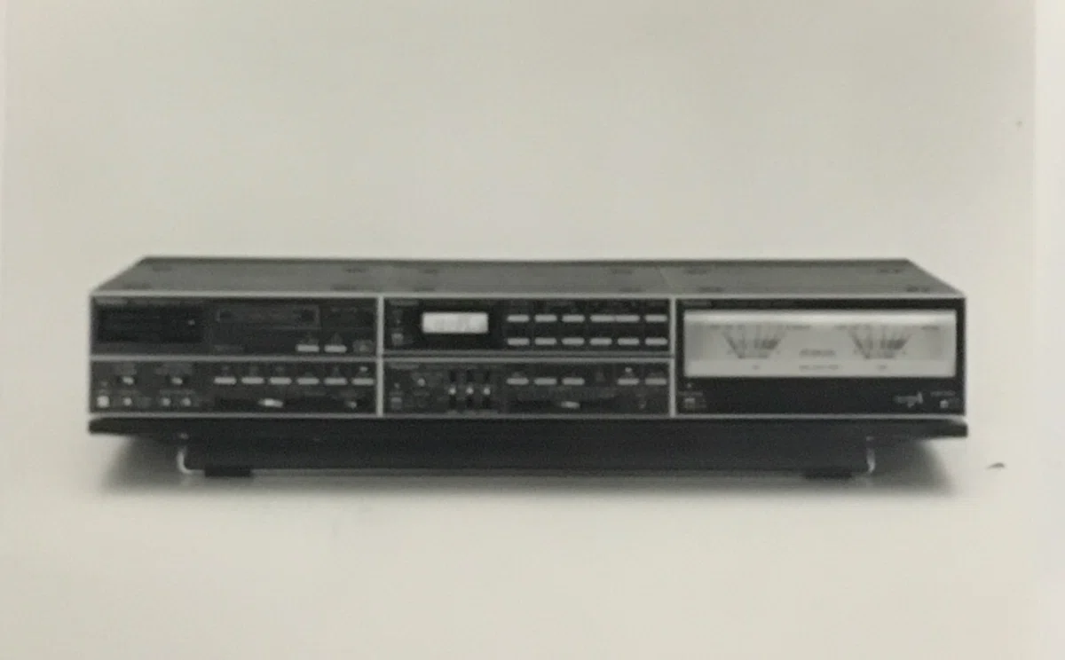 1983年にヴィンテージモデル SA-007 として誕生したザ・コンサイス 