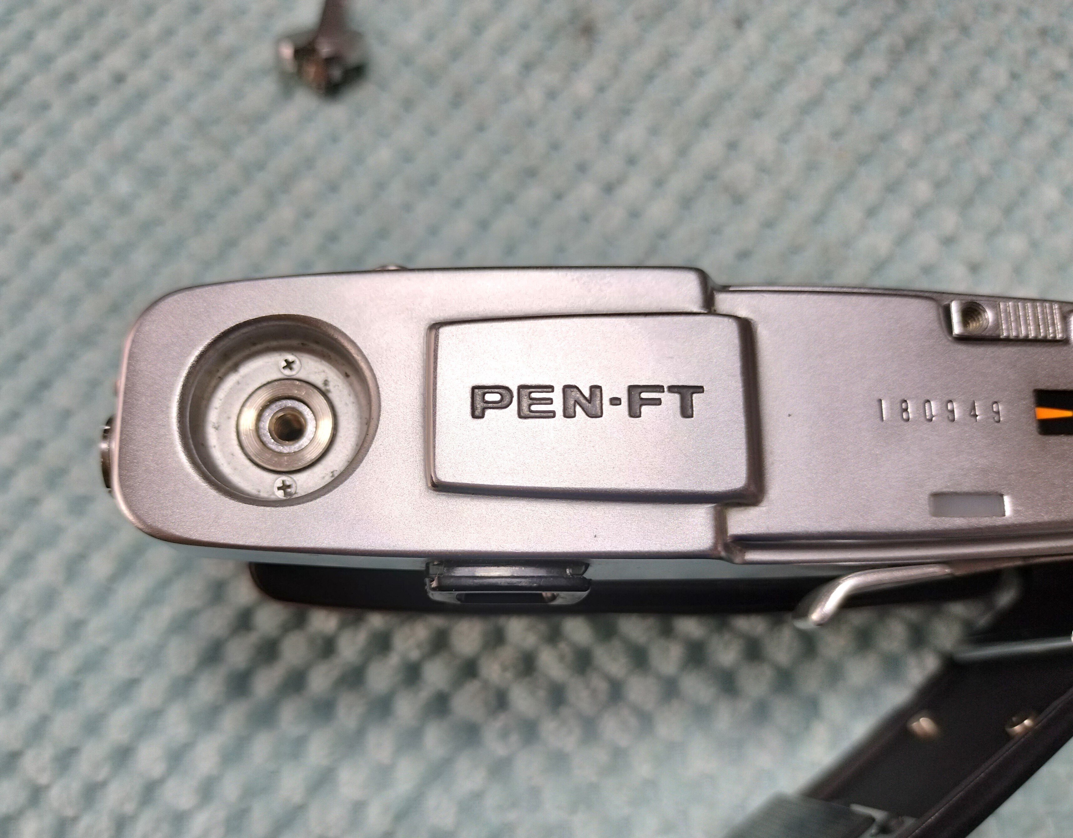 Olympus Pen FTの分解|フィルムカメラ修理のアクアカメラ Olympus Pen FTの分解|フィルムカメラ修理のアクアカメラ
