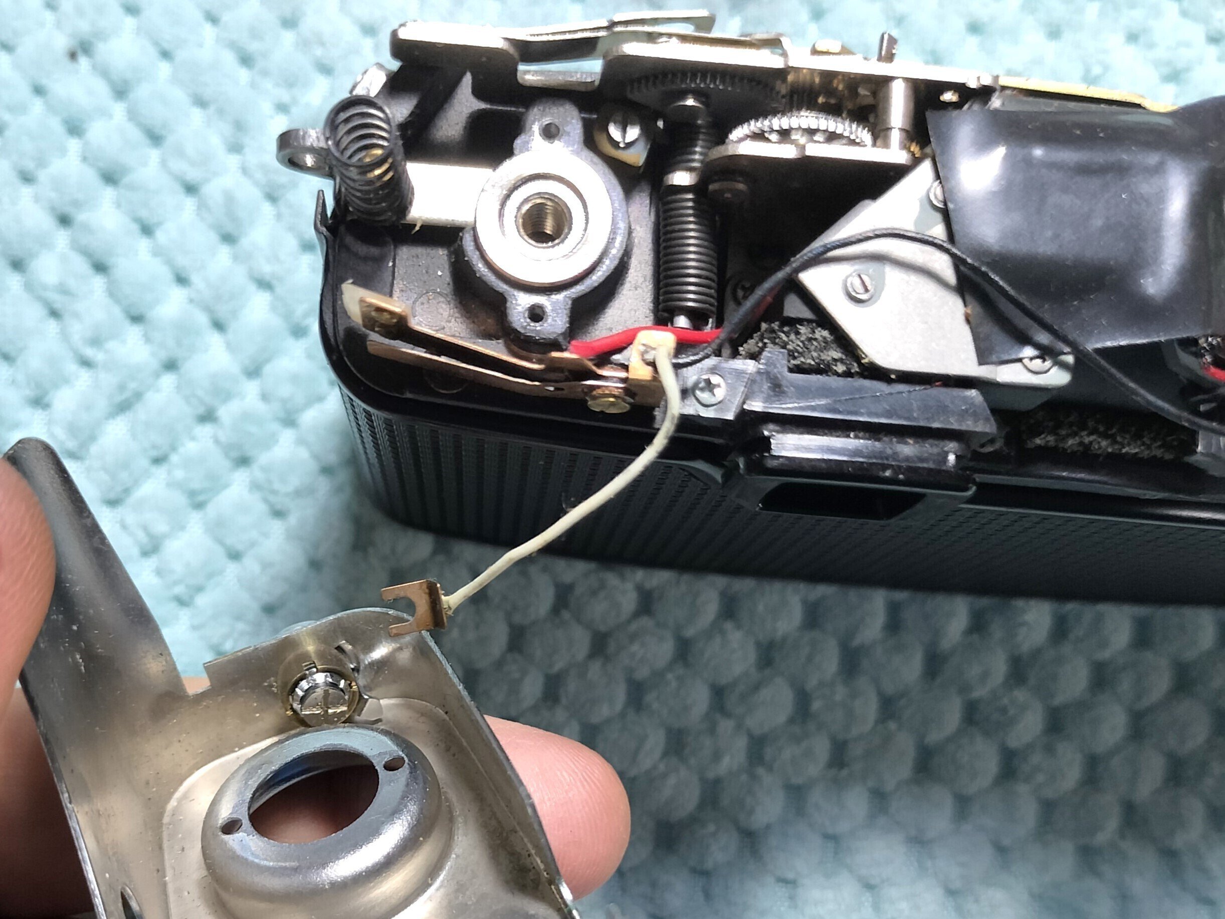 Olympus Pen FTの分解|フィルムカメラ修理のアクアカメラ Olympus Pen FTの分解|フィルムカメラ修理のアクアカメラ