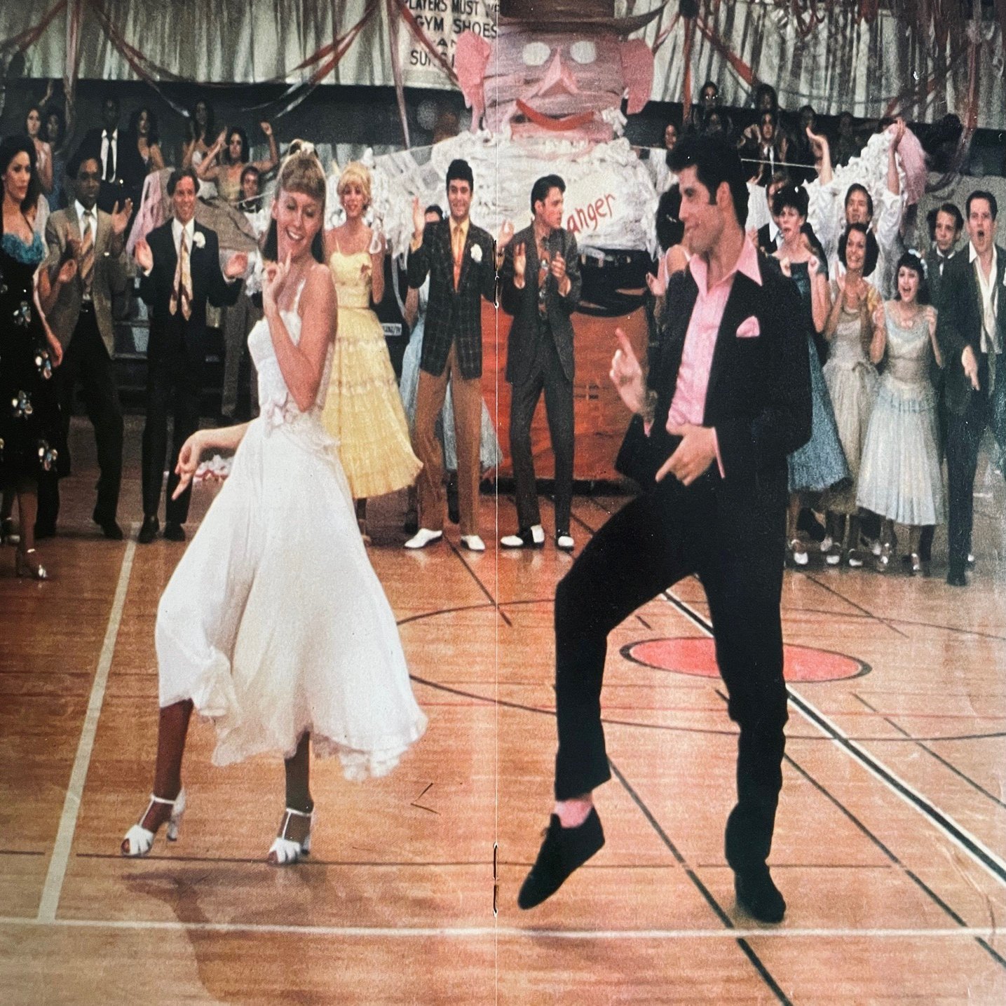 追悼オリビア・ニュートン＝ジョン『グリース』【映画レビュー】｜Bunposha Cinema Club, image size:2000x1424