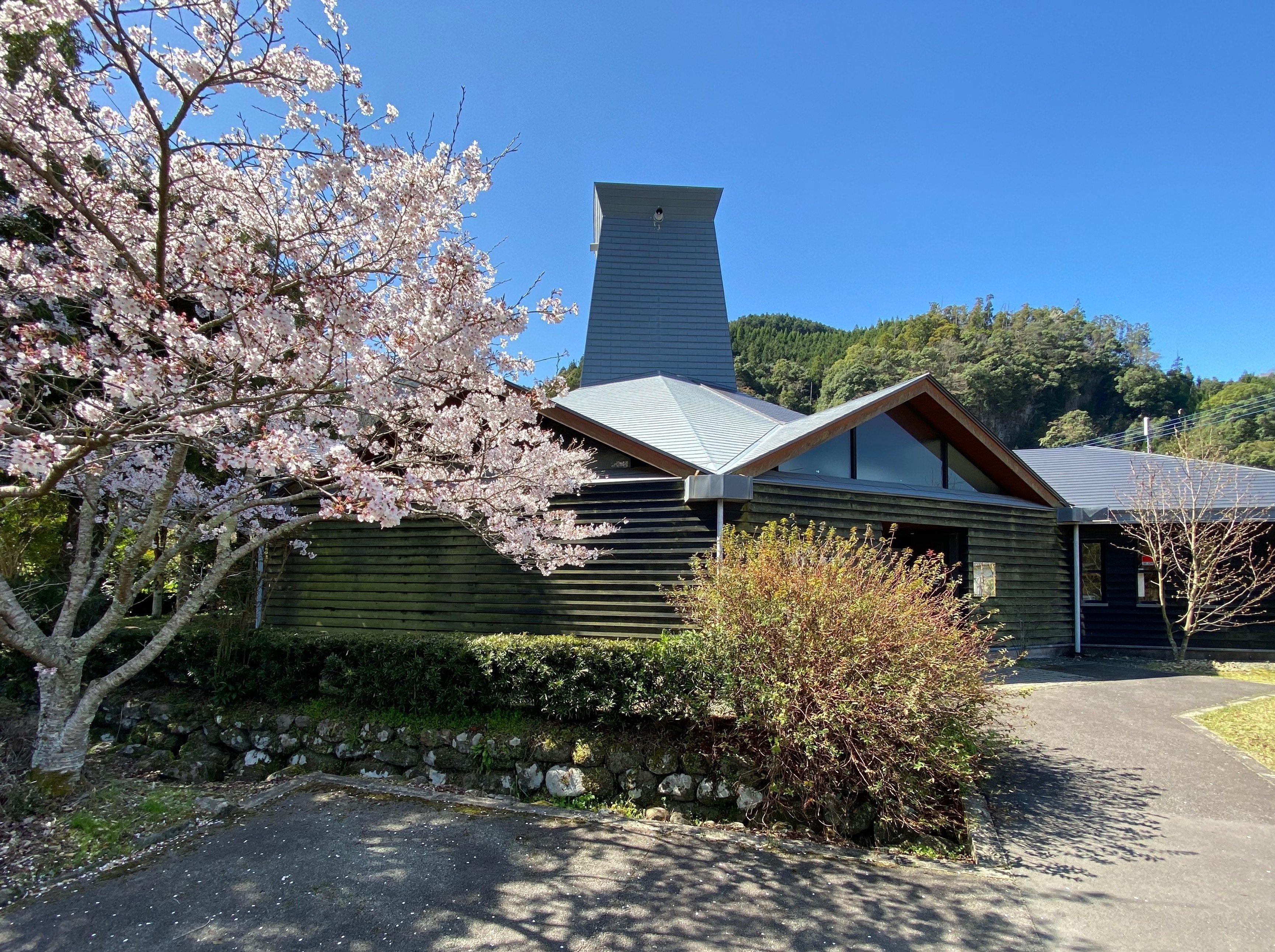 建物にある多角形を楽しもう｜sanchi