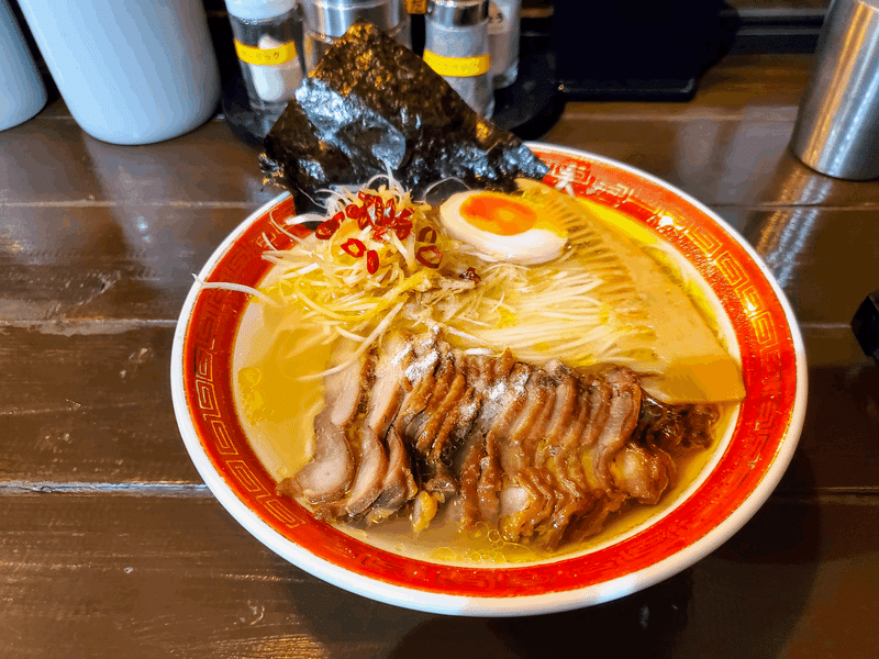 らぁ麺ブギー　外観　メニュー　ラーメン　美味しい　紹介　説明　内装