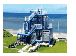 久米島の沖縄県海洋深層水研究所で稼働中の海洋温度差発電実証設備