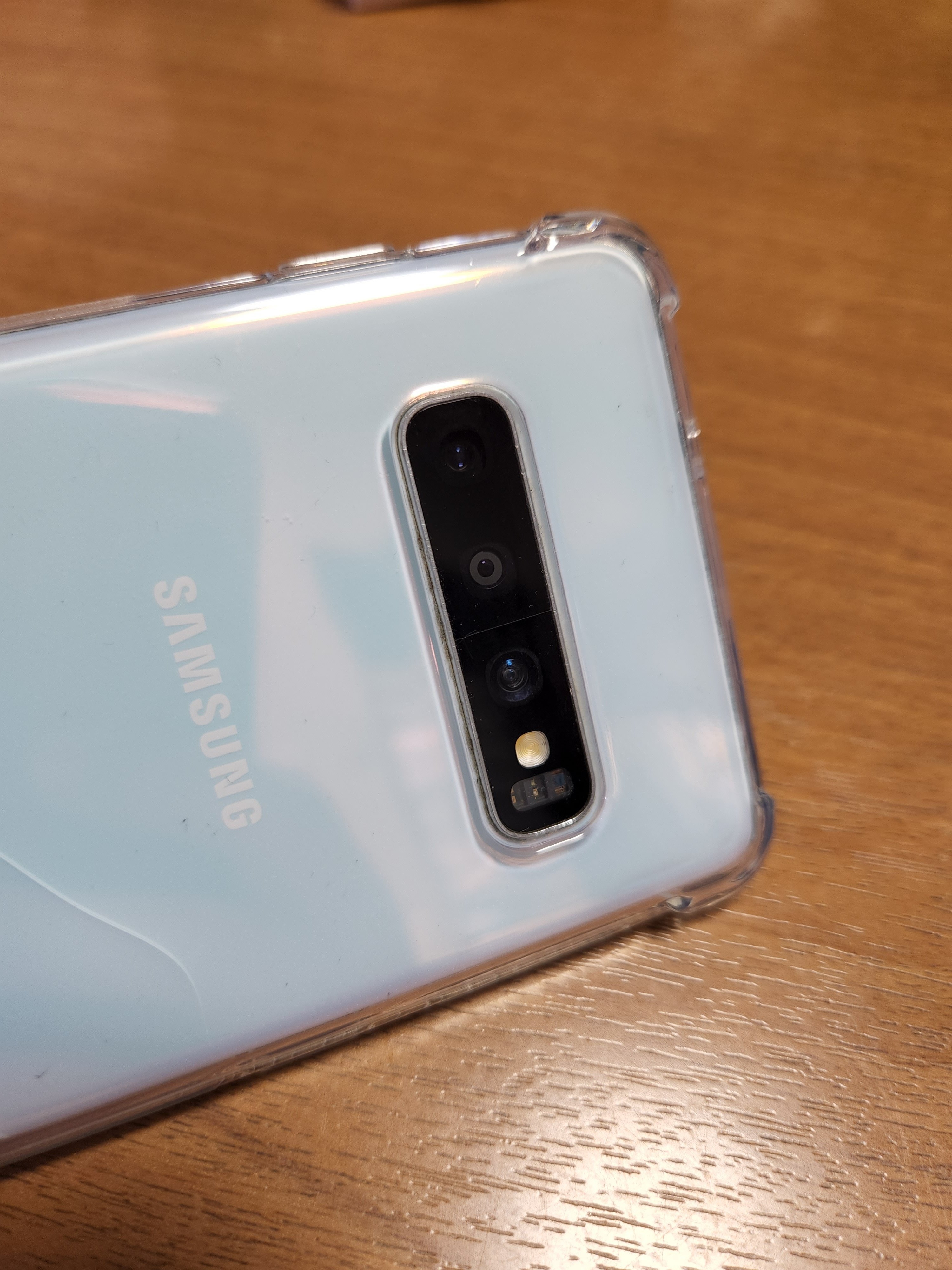 Galaxy S10 背面パネル交換|鉄は熱いうちに打て Galaxy S10 背面パネル交換|鉄は熱いうちに打て