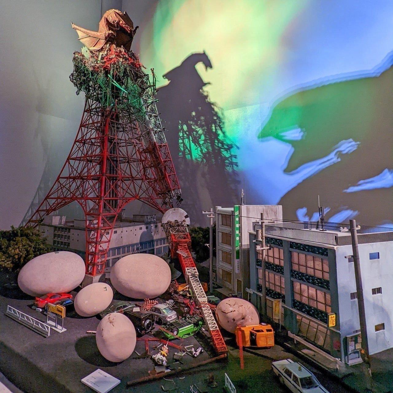 続・東京タワーで怪獣三昧 〜特撮のDNA 平成ガメラ3部作 展〜｜tamaga wa
