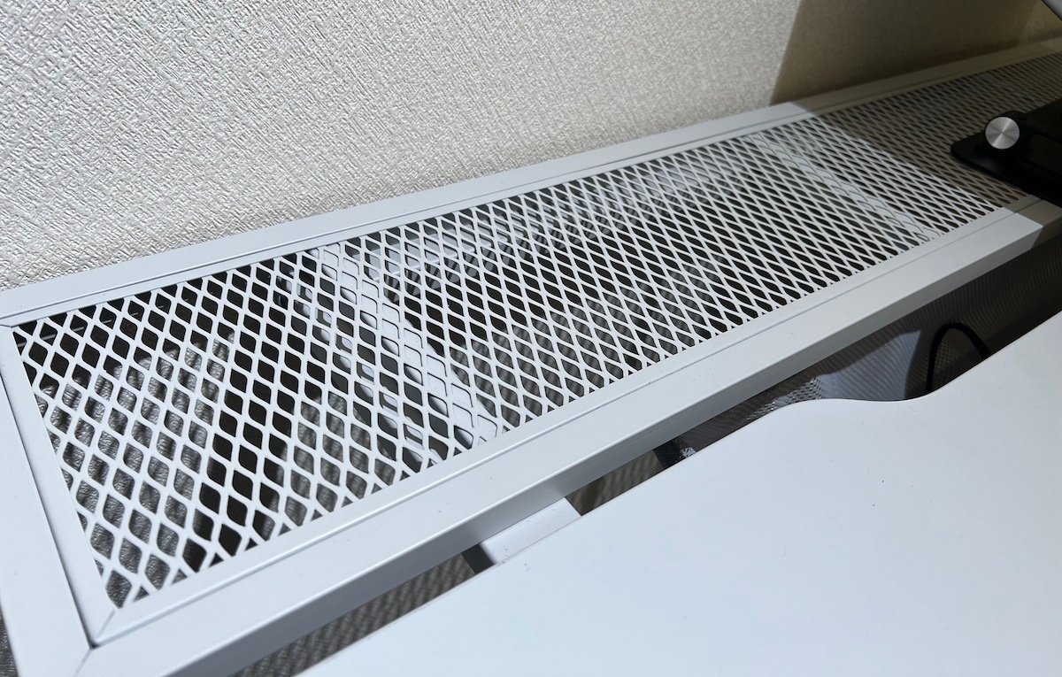 クリエイター目線でIKEAのゲーミングデスク「UTEPELARE クリエイター目線でIKEAのゲーミングデスク「UTEPELARE
