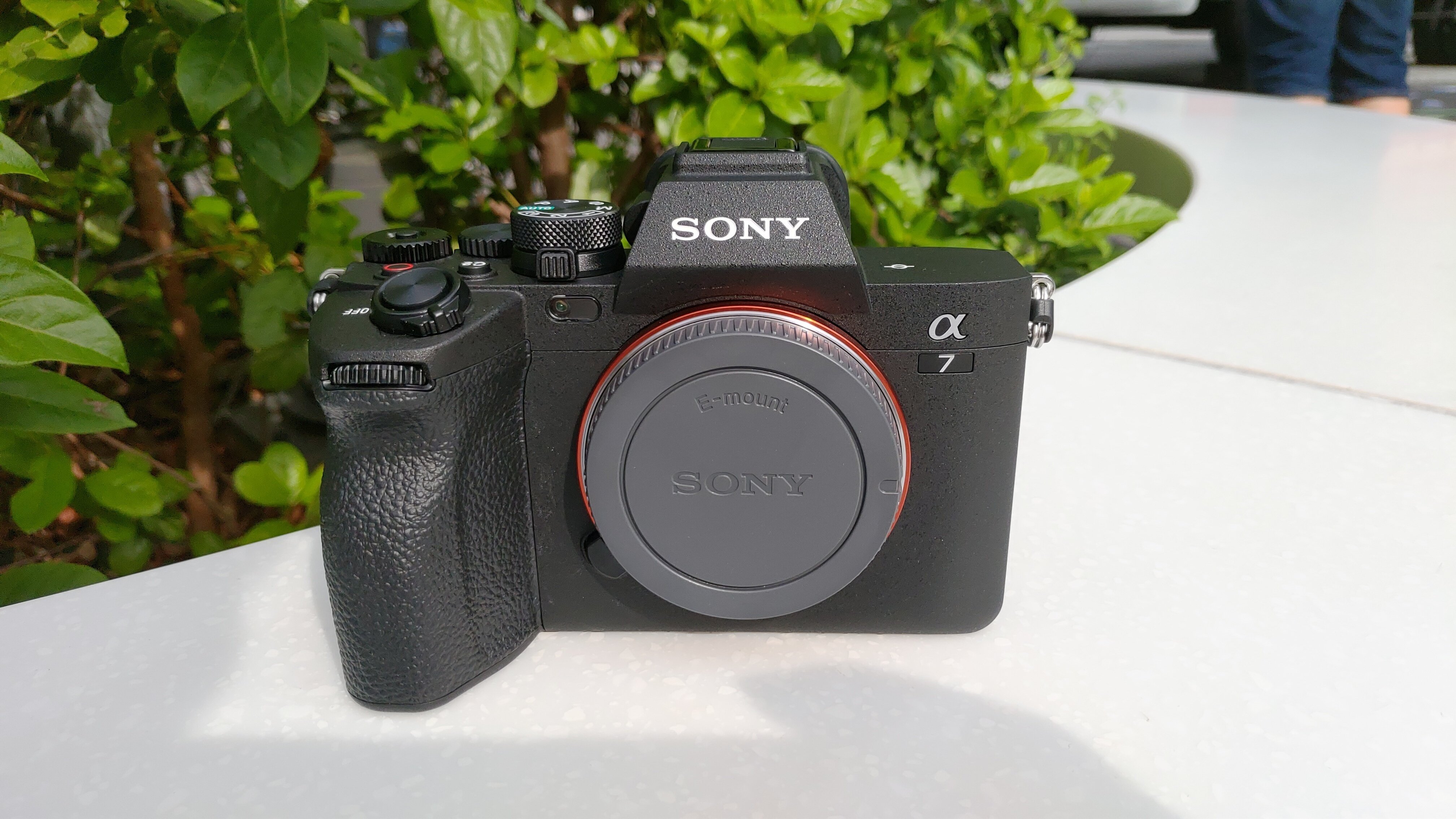 【美品/おまけ付き】Sony ソニー a7iv (ILCE-7M4) ILCE-7M4 購入 | デジタル一眼カメラ α：アルファ | ソニー