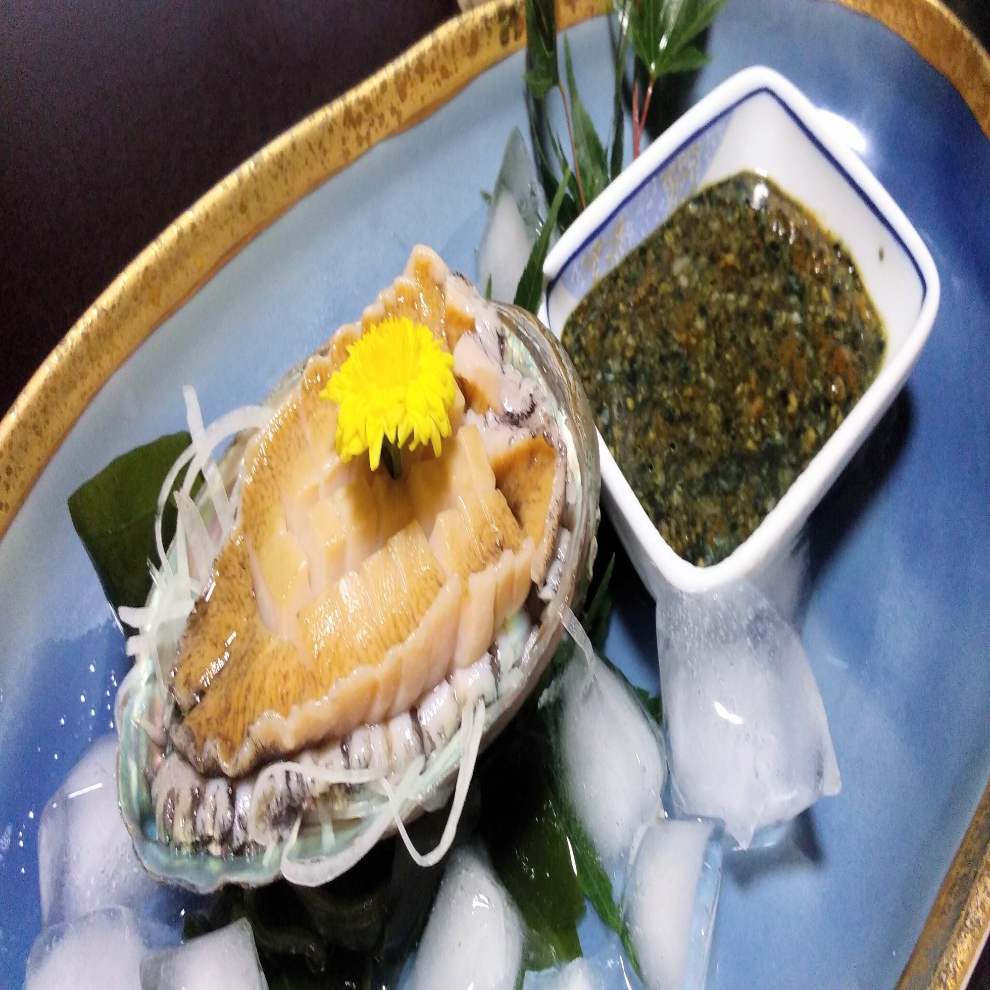 房州アワビ刺身特製肝ソース Abalone Sashimi Served With Its Liver Special Sauce 千葉県勝浦 民宿 清水別館 魚介馬鹿一代 Fish Nerd Life Note