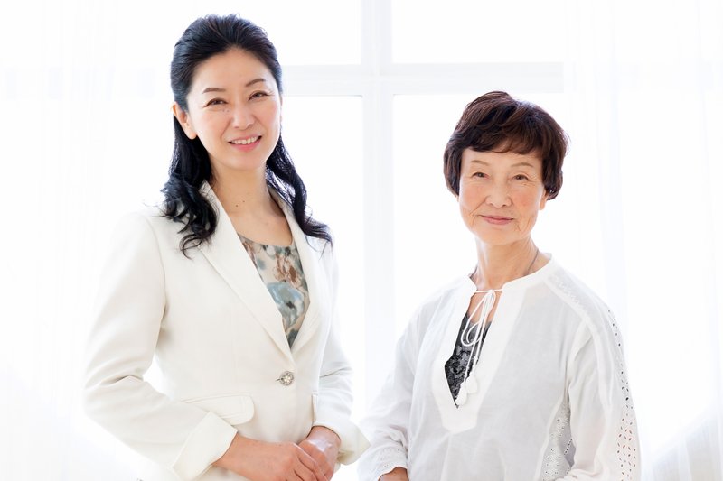 清水直子さん(社長)、和恵さん(会長)