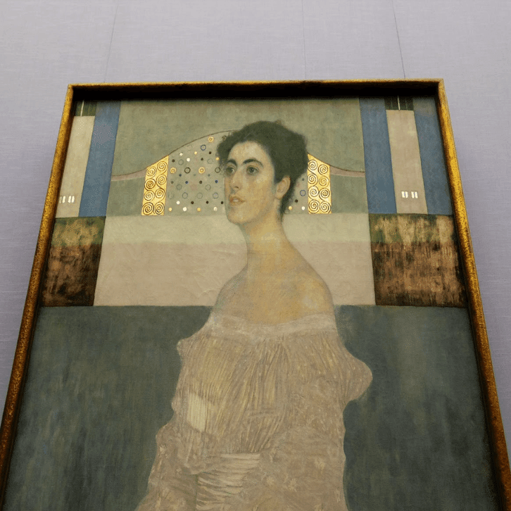 クリムトの世界に魅了される色えんぴつ 20/500 COLORED PENCILS