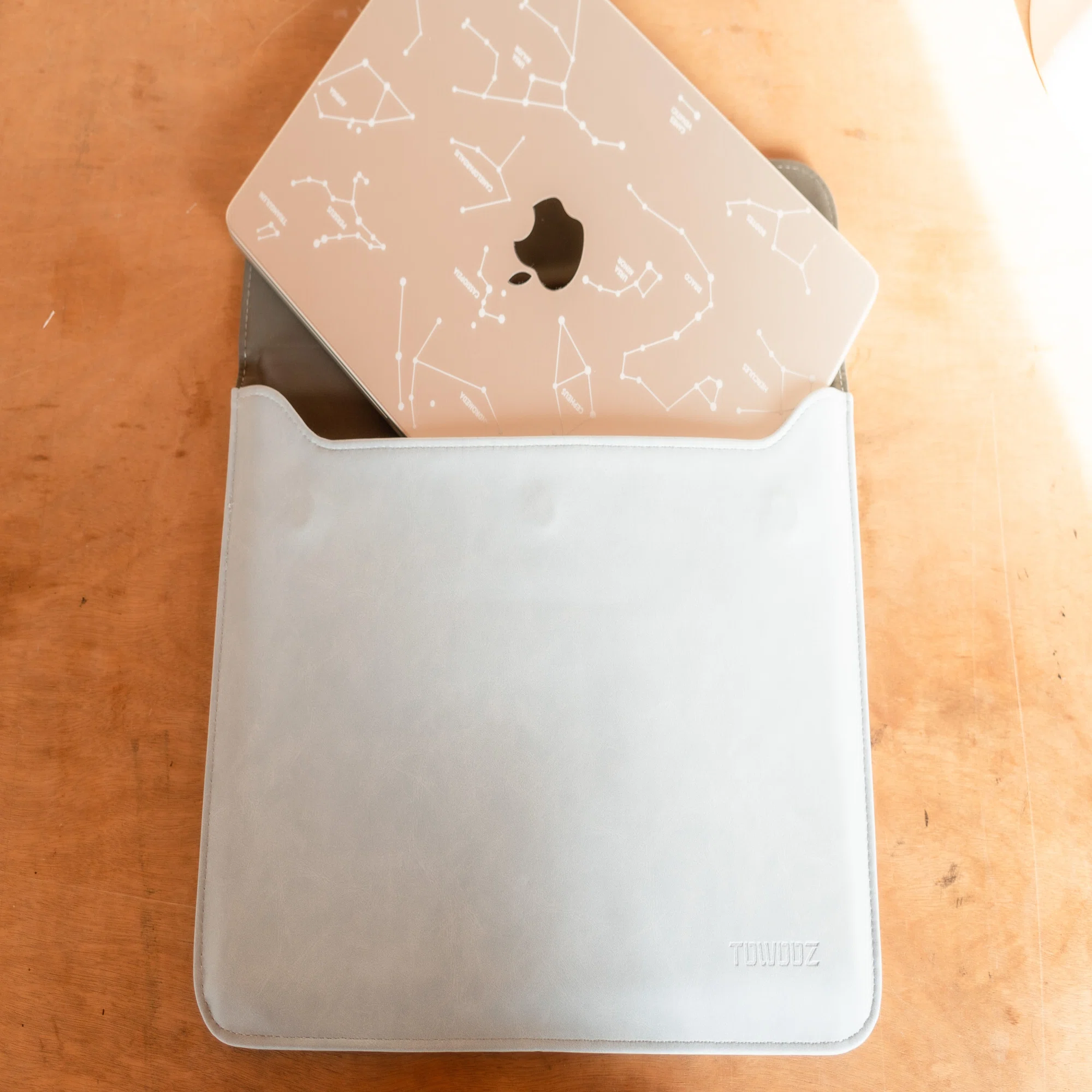 Apple・MacBook】高コスパでノイズレスなTOWOOZのPCケース。僕はこれ一 