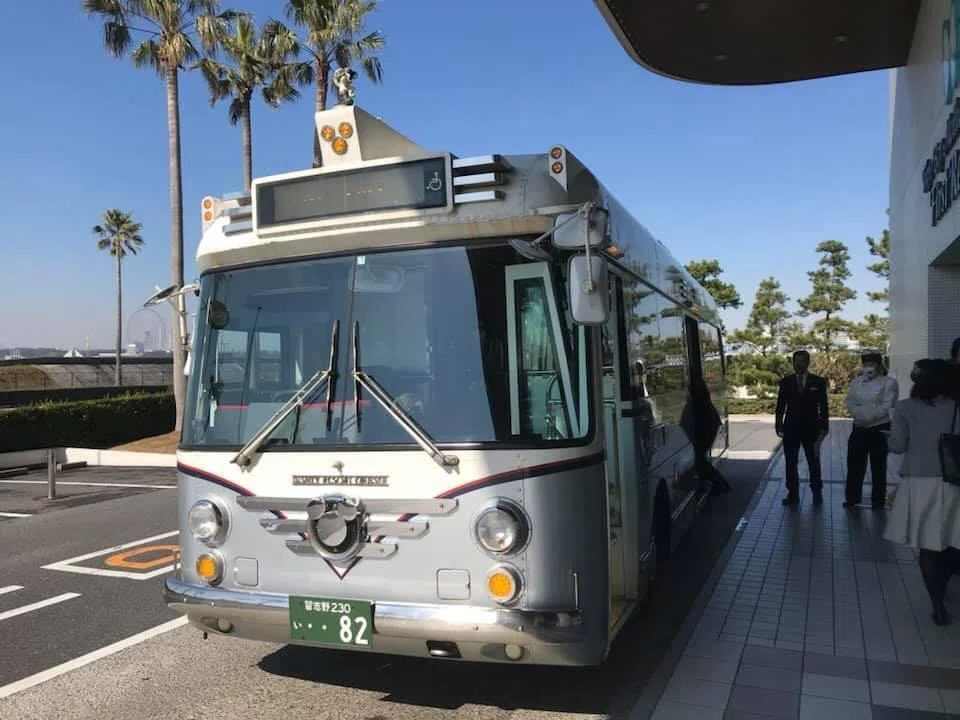 026 東京ディズニーリゾートクルーザー 車いすで東京ディズニー リゾート内の移動に便利な無料シャトルです 千葉 バリアフリー旅行 伴流高志 全国バリアフリー旅行情報センター 誰もが いつまでも自由に旅ができる社会へ Note 026 東京ディズニーリゾートクルーザー 車いすで東京ディズニー リゾート内の移動に便利な無料シャトルです 千葉 バリアフリー旅行 伴流高志 全国バリアフリー旅行情報センター 誰もが いつまでも自由に旅ができる社会へ Note