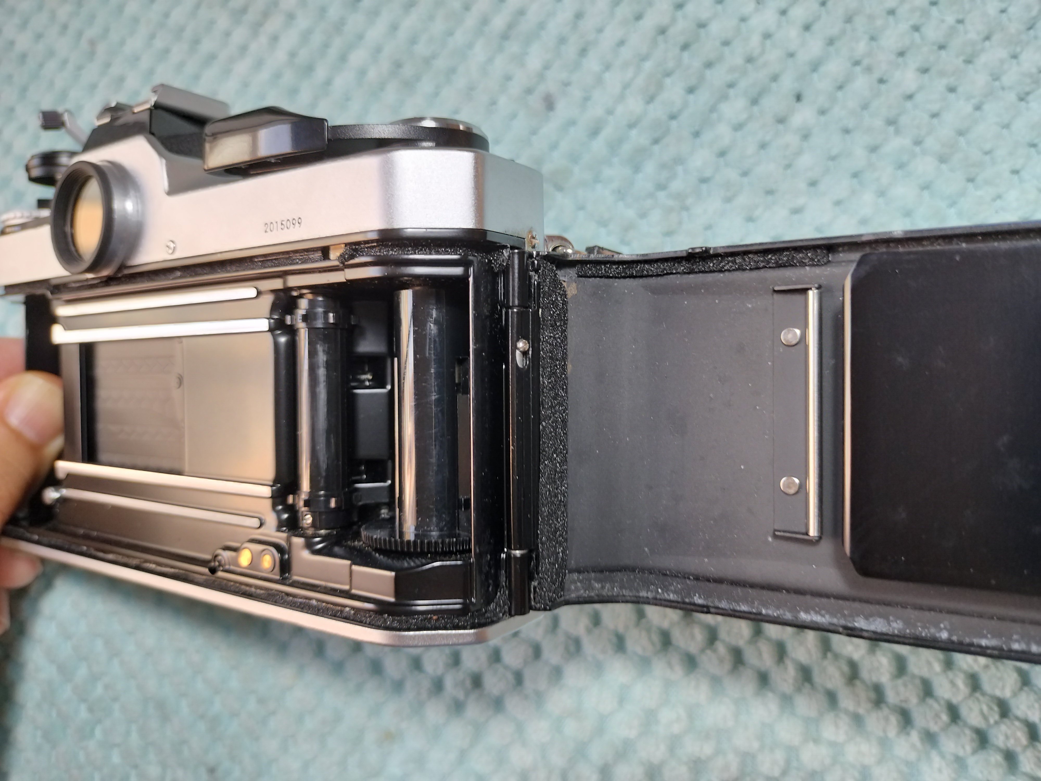 Nikon FE2の分解|フィルムカメラ修理のアクアカメラ Nikon FE2の分解|フィルムカメラ修理のアクアカメラ