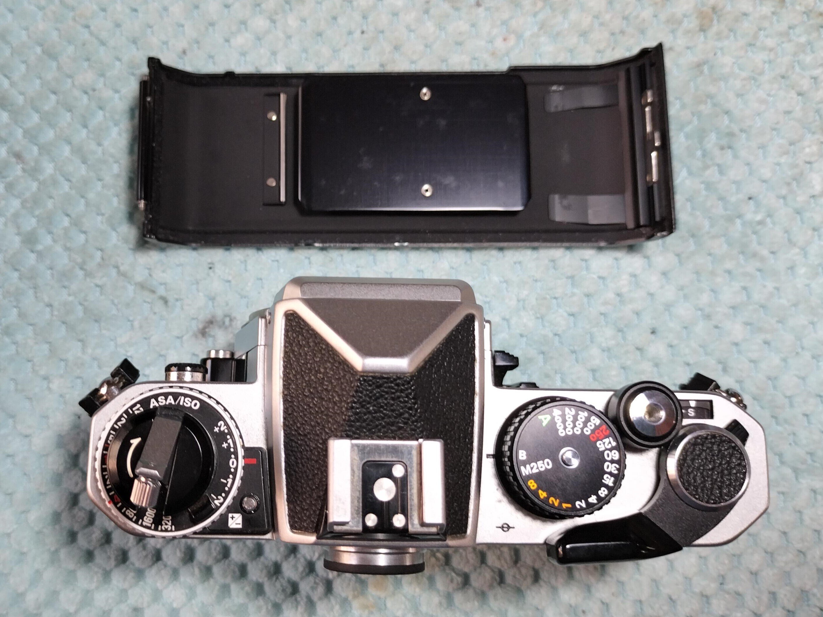 Nikon FE2の分解|フィルムカメラ修理のアクアカメラ Nikon FE2の分解|フィルムカメラ修理のアクアカメラ