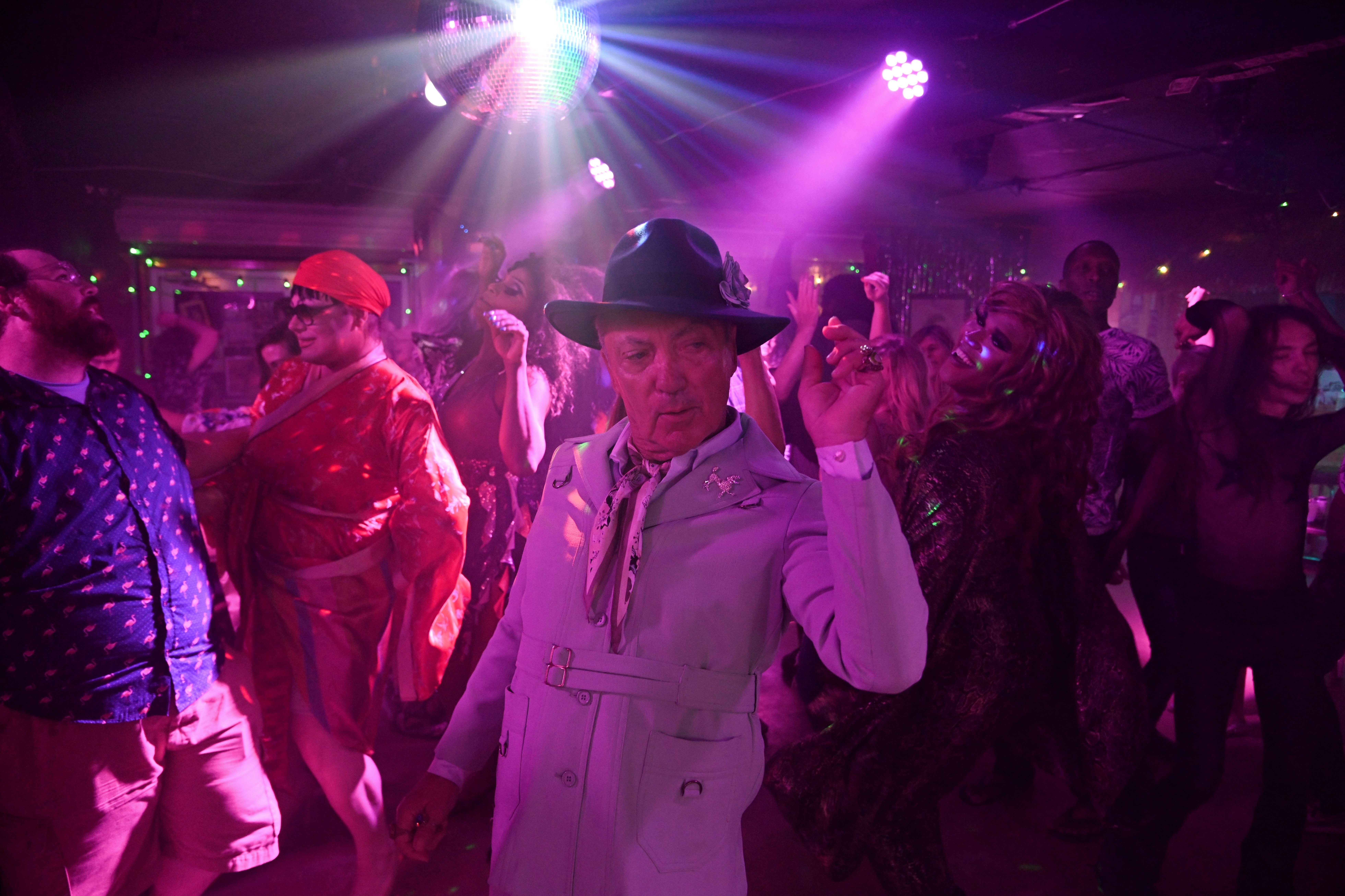 27（土）公開「スワンソング」とは白鳥の歌｜シアターキノ