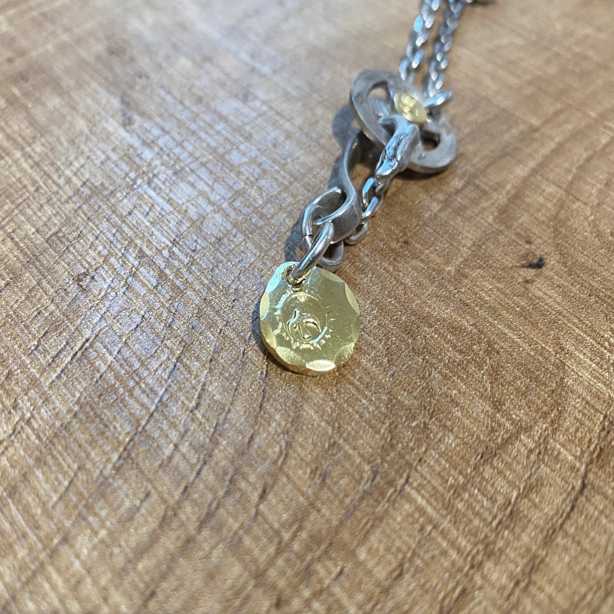 ゴローズ訪問記：番外編2】初めてのゴローズで、特大フェザーと一緒に買うべきもの｜あるマーケターの視点